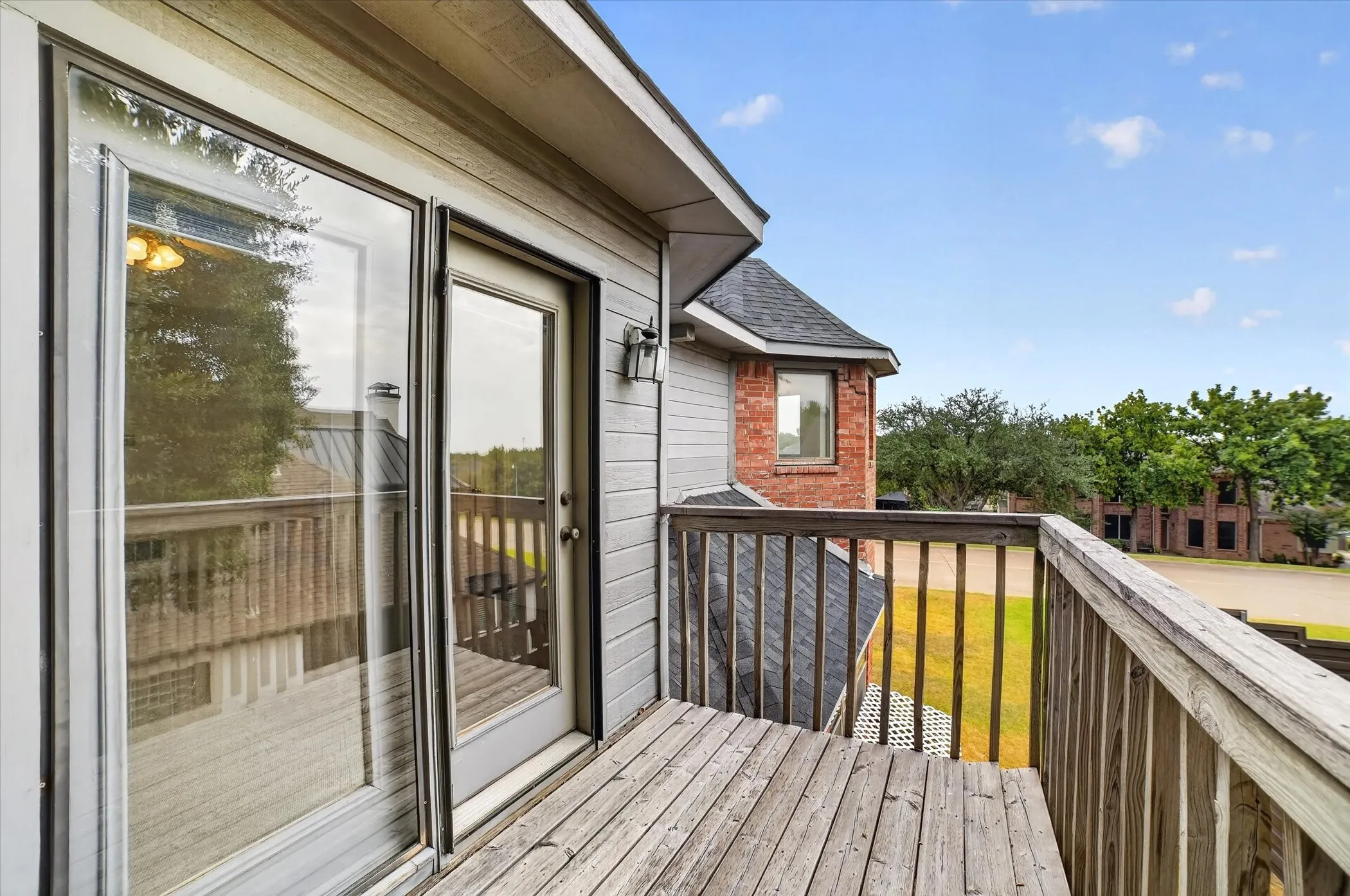 Single Family Residence For Sale in Rockwall County , 101 Reliance Court, Rockwall, Texas 75032, 4 Bedroom, 3 Bathroom, 2 Garage spaces, 3,100 Sqft, built in 1994, mls#21370487, Real Estate Agent in Rockwall, Homes For Sale in Rockwall county, Homes For Sale in Rockwall, Realtor in Rockwall Texas, Real Estate Brokerage Independent Realty Texas, Luminita Cordes Realtor