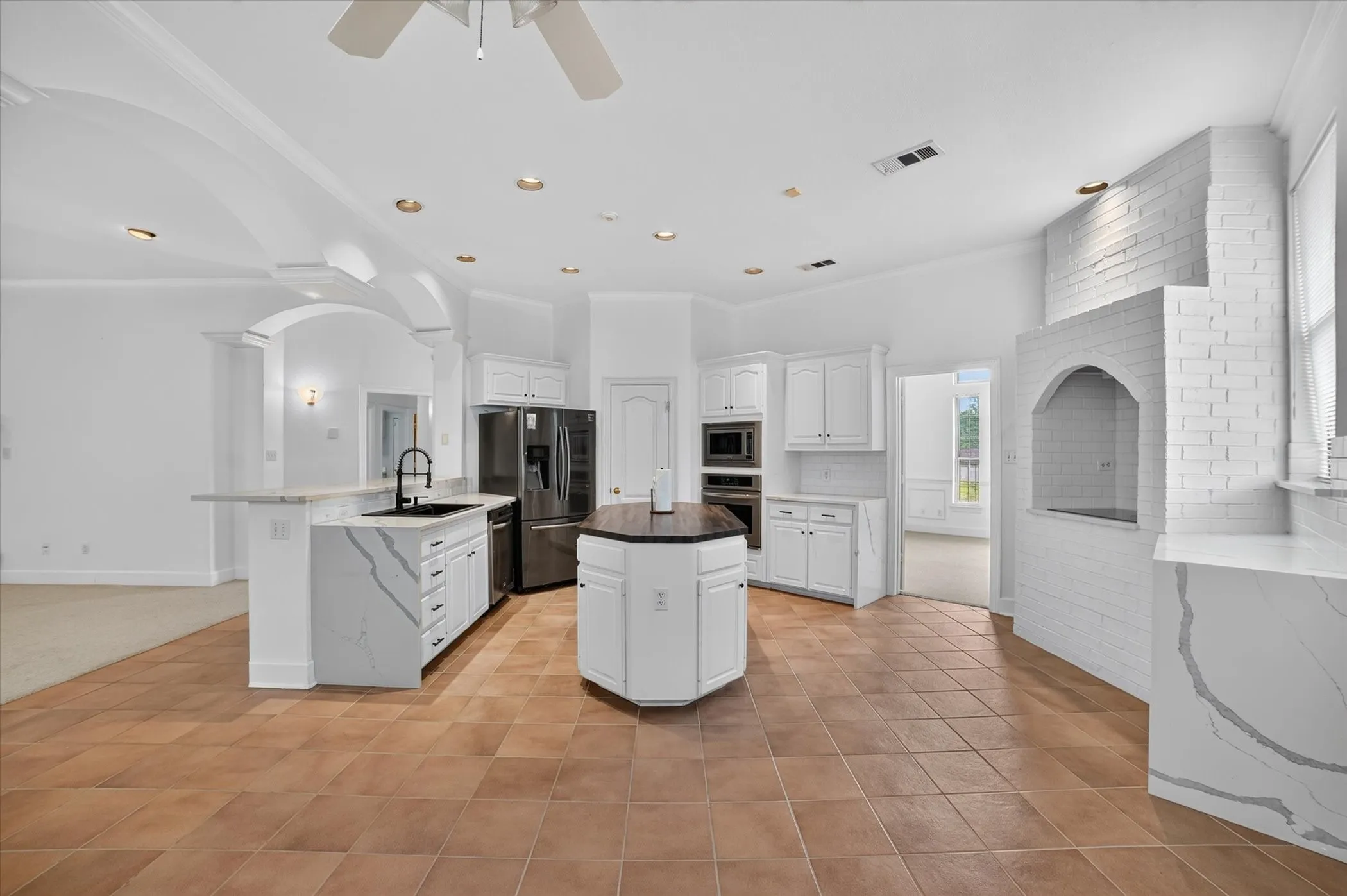 Single Family Residence For Sale in Rockwall County , 101 Reliance Court, Rockwall, Texas 75032, 4 Bedroom, 3 Bathroom, 2 Garage spaces, 3,100 Sqft, built in 1994, mls#21370487, Real Estate Agent in Rockwall, Homes For Sale in Rockwall county, Homes For Sale in Rockwall, Realtor in Rockwall Texas, Real Estate Brokerage Independent Realty Texas, Luminita Cordes Realtor