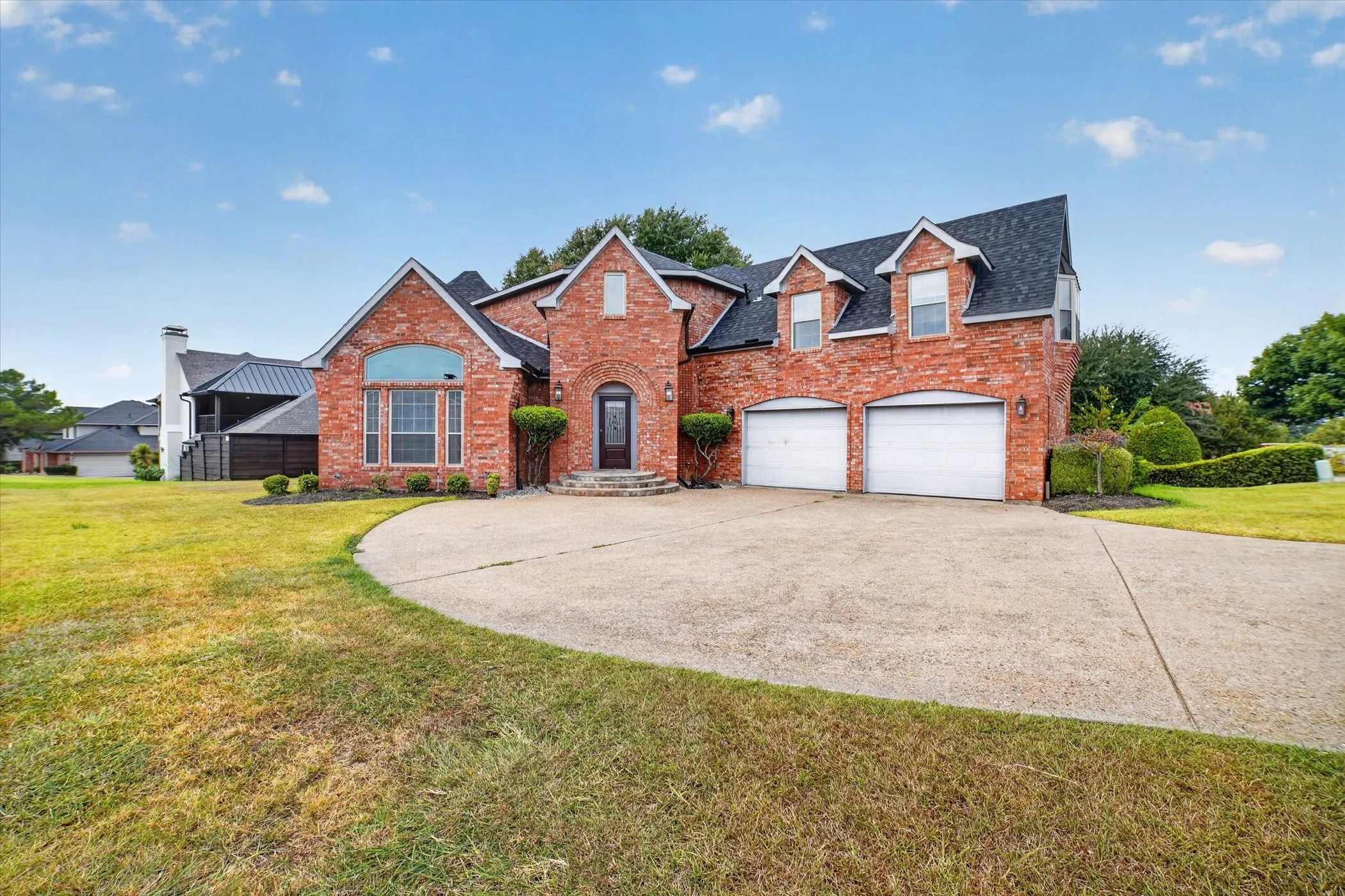 Single Family Residence For Sale in Rockwall County , 101 Reliance Court, Rockwall, Texas 75032, 4 Bedroom, 3 Bathroom, 2 Garage spaces, 3,100 Sqft, built in 1994, mls#21370487, Real Estate Agent in Rockwall, Homes For Sale in Rockwall county, Homes For Sale in Rockwall, Realtor in Rockwall Texas, Real Estate Brokerage Independent Realty Texas, Luminita Cordes Realtor