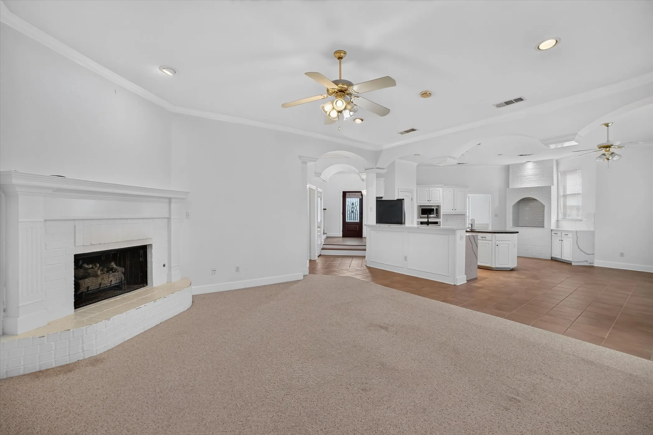 Single Family Residence For Sale in Rockwall County , 101 Reliance Court, Rockwall, Texas 75032, 4 Bedroom, 3 Bathroom, 2 Garage spaces, 3,100 Sqft, built in 1994, mls#21370487, Real Estate Agent in Rockwall, Homes For Sale in Rockwall county, Homes For Sale in Rockwall, Realtor in Rockwall Texas, Real Estate Brokerage Independent Realty Texas, Luminita Cordes Realtor