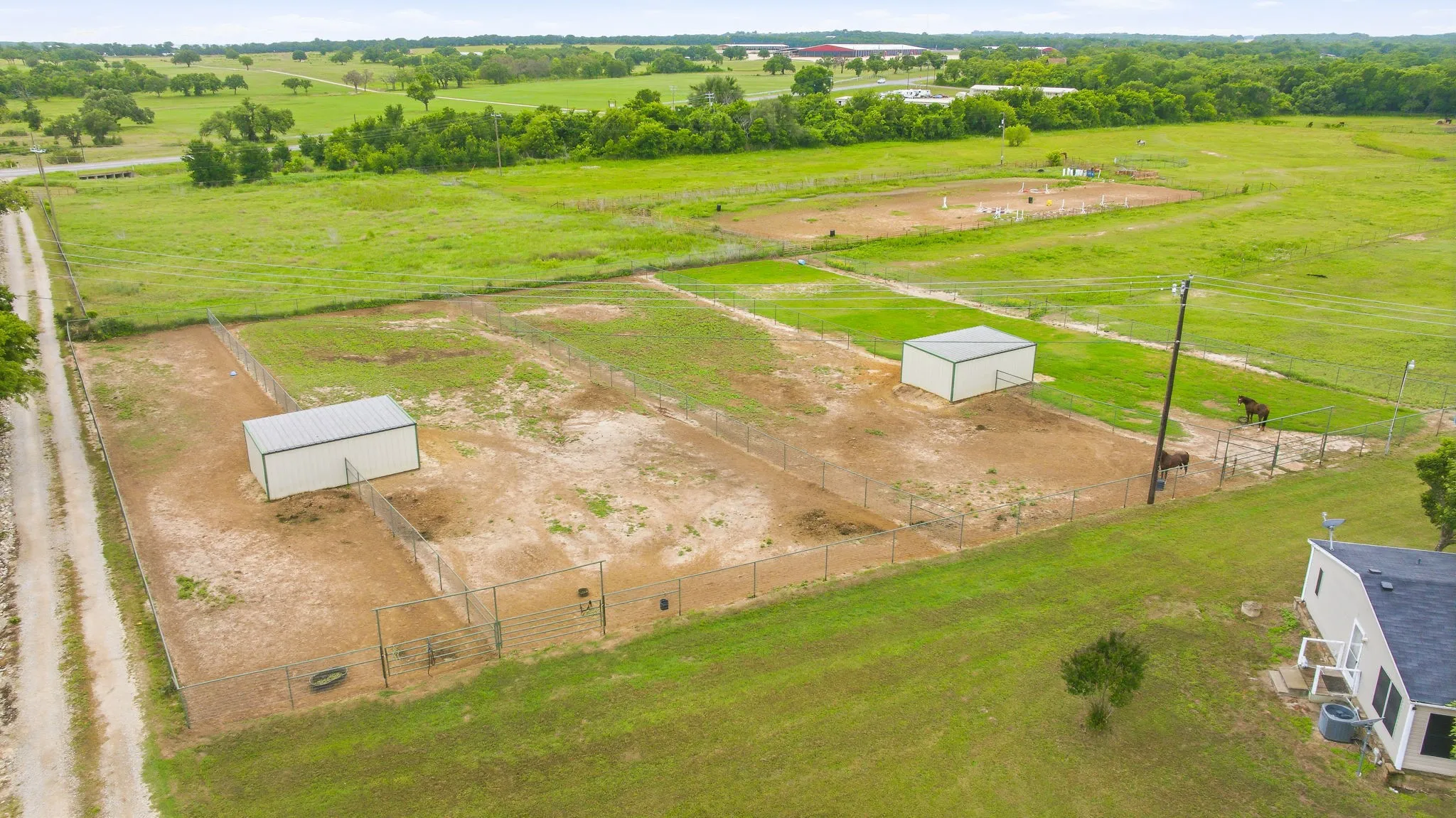 Single Family Residence For Sale in Erath County , 11555 N US Highway 377, Stephenville, Texas 76401, 3 Bedroom, 2 Bathroom, Garage spaces, 1,792 Sqft, built in 2000, mls#21369015, Real Estate Agent in Stephenville, Homes For Sale in Erath county, Homes For Sale in Stephenville, Realtor in Stephenville Texas, Real Estate Brokerage Independent Realty Texas, Luminita Cordes Realtor