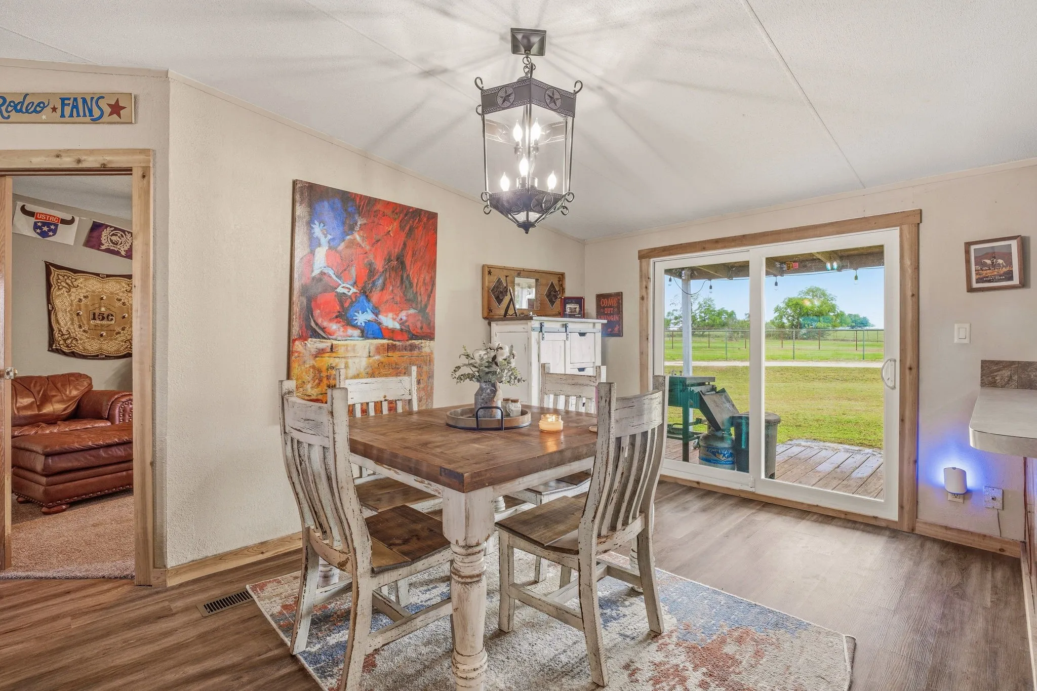 Single Family Residence For Sale in Erath County , 11555 N US Highway 377, Stephenville, Texas 76401, 3 Bedroom, 2 Bathroom, Garage spaces, 1,792 Sqft, built in 2000, mls#21369015, Real Estate Agent in Stephenville, Homes For Sale in Erath county, Homes For Sale in Stephenville, Realtor in Stephenville Texas, Real Estate Brokerage Independent Realty Texas, Luminita Cordes Realtor