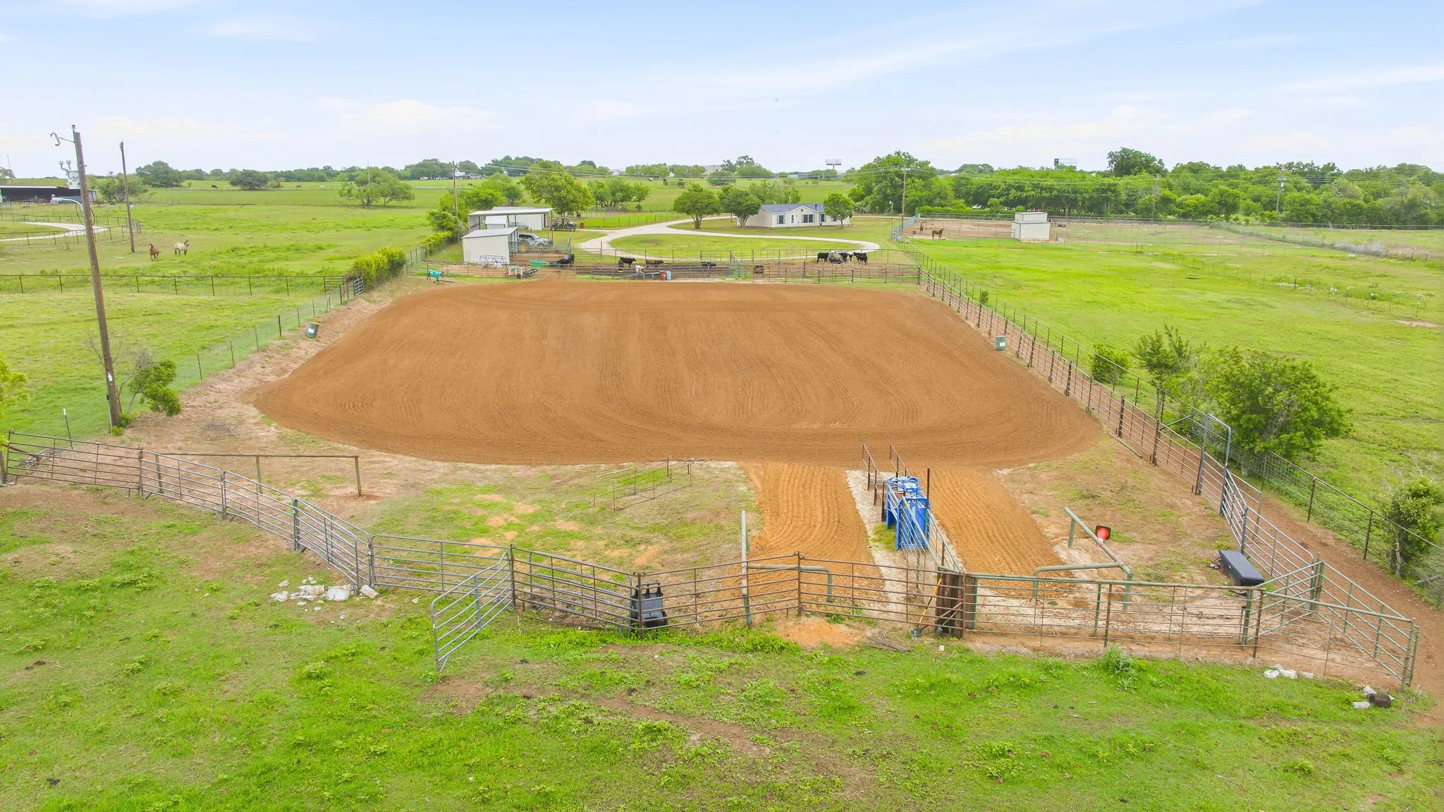 Single Family Residence For Sale in Erath County , 11555 N US Highway 377, Stephenville, Texas 76401, 3 Bedroom, 2 Bathroom, Garage spaces, 1,792 Sqft, built in 2000, mls#21369015, Real Estate Agent in Stephenville, Homes For Sale in Erath county, Homes For Sale in Stephenville, Realtor in Stephenville Texas, Real Estate Brokerage Independent Realty Texas, Luminita Cordes Realtor
