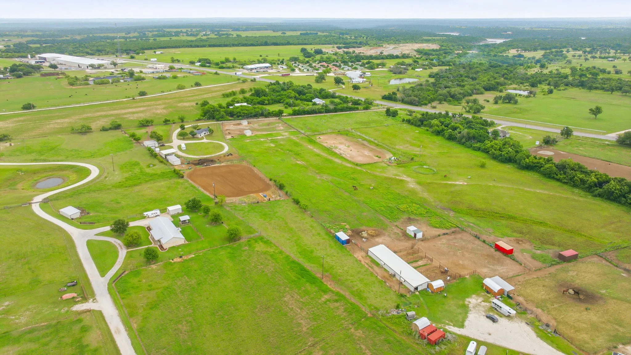Single Family Residence For Sale in Erath County , 11555 N US Highway 377, Stephenville, Texas 76401, 3 Bedroom, 2 Bathroom, Garage spaces, 1,792 Sqft, built in 2000, mls#21369015, Real Estate Agent in Stephenville, Homes For Sale in Erath county, Homes For Sale in Stephenville, Realtor in Stephenville Texas, Real Estate Brokerage Independent Realty Texas, Luminita Cordes Realtor