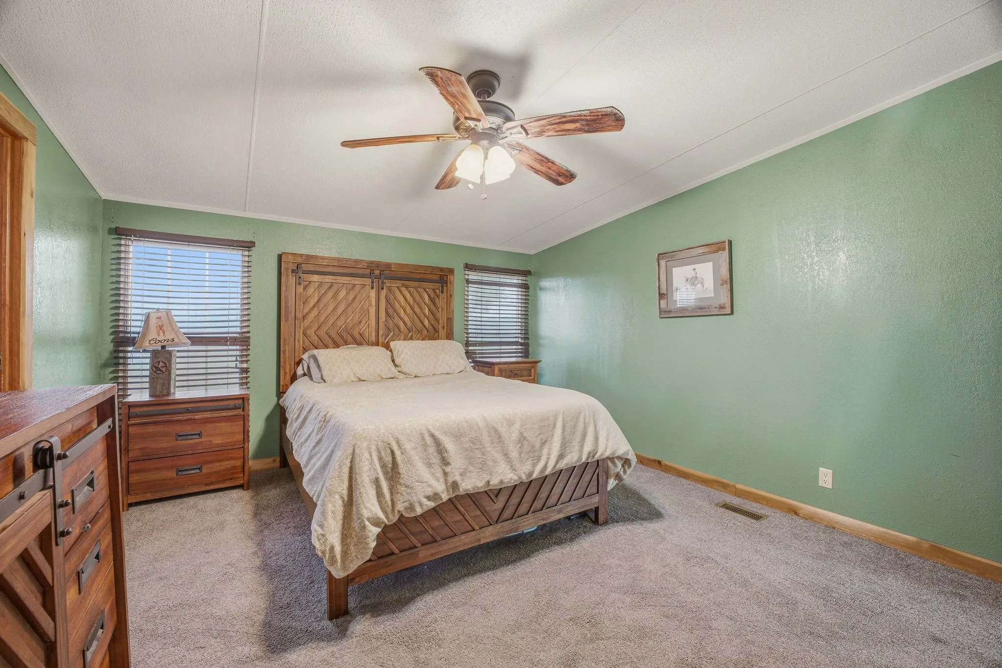 Single Family Residence For Sale in Erath County , 11555 N US Highway 377, Stephenville, Texas 76401, 3 Bedroom, 2 Bathroom, Garage spaces, 1,792 Sqft, built in 2000, mls#21369015, Real Estate Agent in Stephenville, Homes For Sale in Erath county, Homes For Sale in Stephenville, Realtor in Stephenville Texas, Real Estate Brokerage Independent Realty Texas, Luminita Cordes Realtor