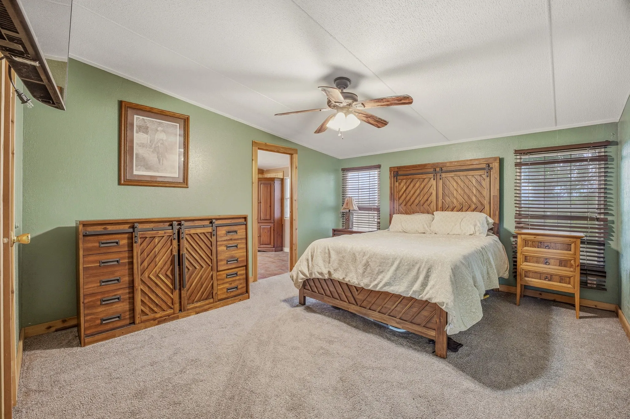 Single Family Residence For Sale in Erath County , 11555 N US Highway 377, Stephenville, Texas 76401, 3 Bedroom, 2 Bathroom, Garage spaces, 1,792 Sqft, built in 2000, mls#21369015, Real Estate Agent in Stephenville, Homes For Sale in Erath county, Homes For Sale in Stephenville, Realtor in Stephenville Texas, Real Estate Brokerage Independent Realty Texas, Luminita Cordes Realtor