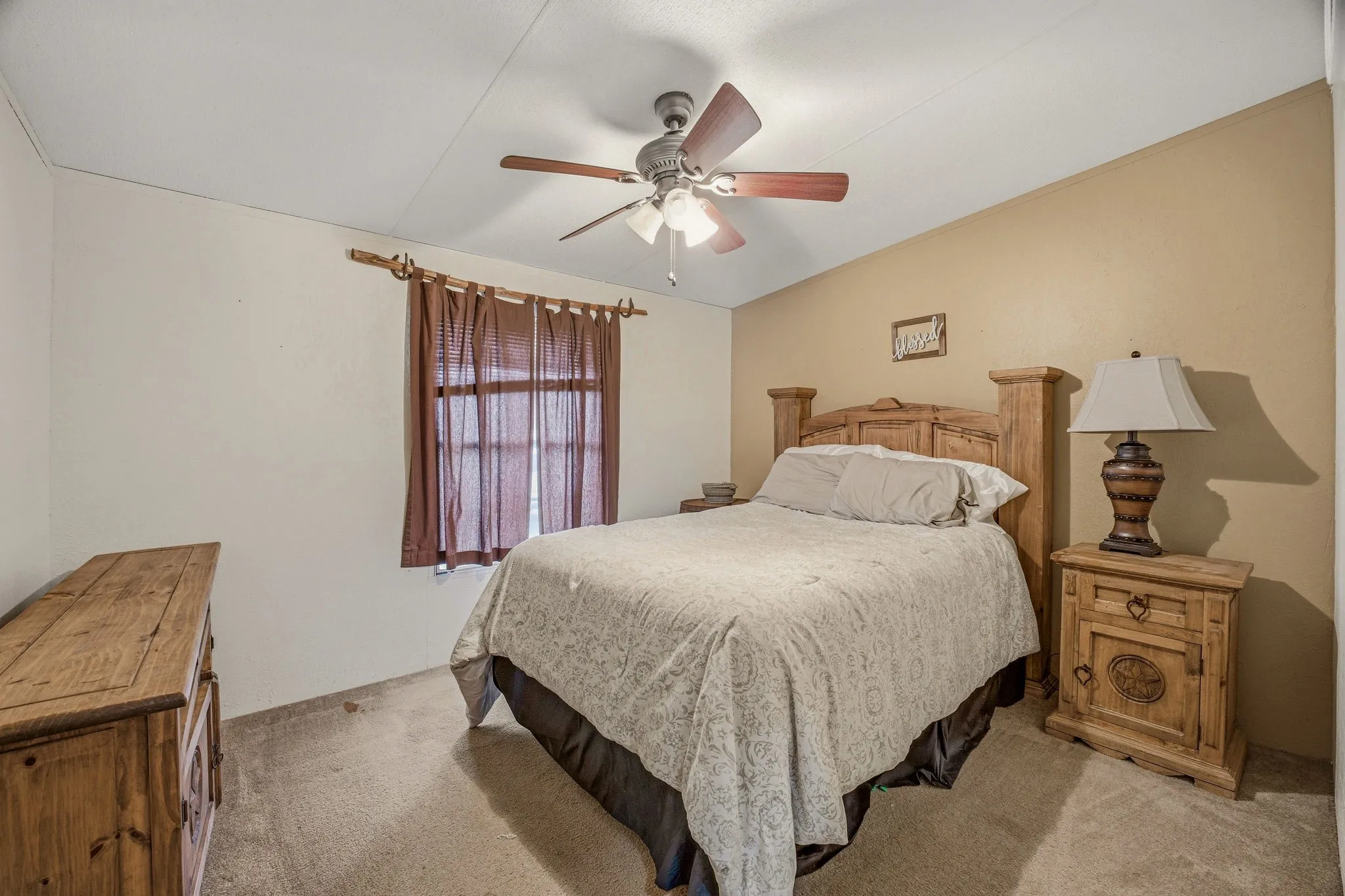 Single Family Residence For Sale in Erath County , 11555 N US Highway 377, Stephenville, Texas 76401, 3 Bedroom, 2 Bathroom, Garage spaces, 1,792 Sqft, built in 2000, mls#21369015, Real Estate Agent in Stephenville, Homes For Sale in Erath county, Homes For Sale in Stephenville, Realtor in Stephenville Texas, Real Estate Brokerage Independent Realty Texas, Luminita Cordes Realtor
