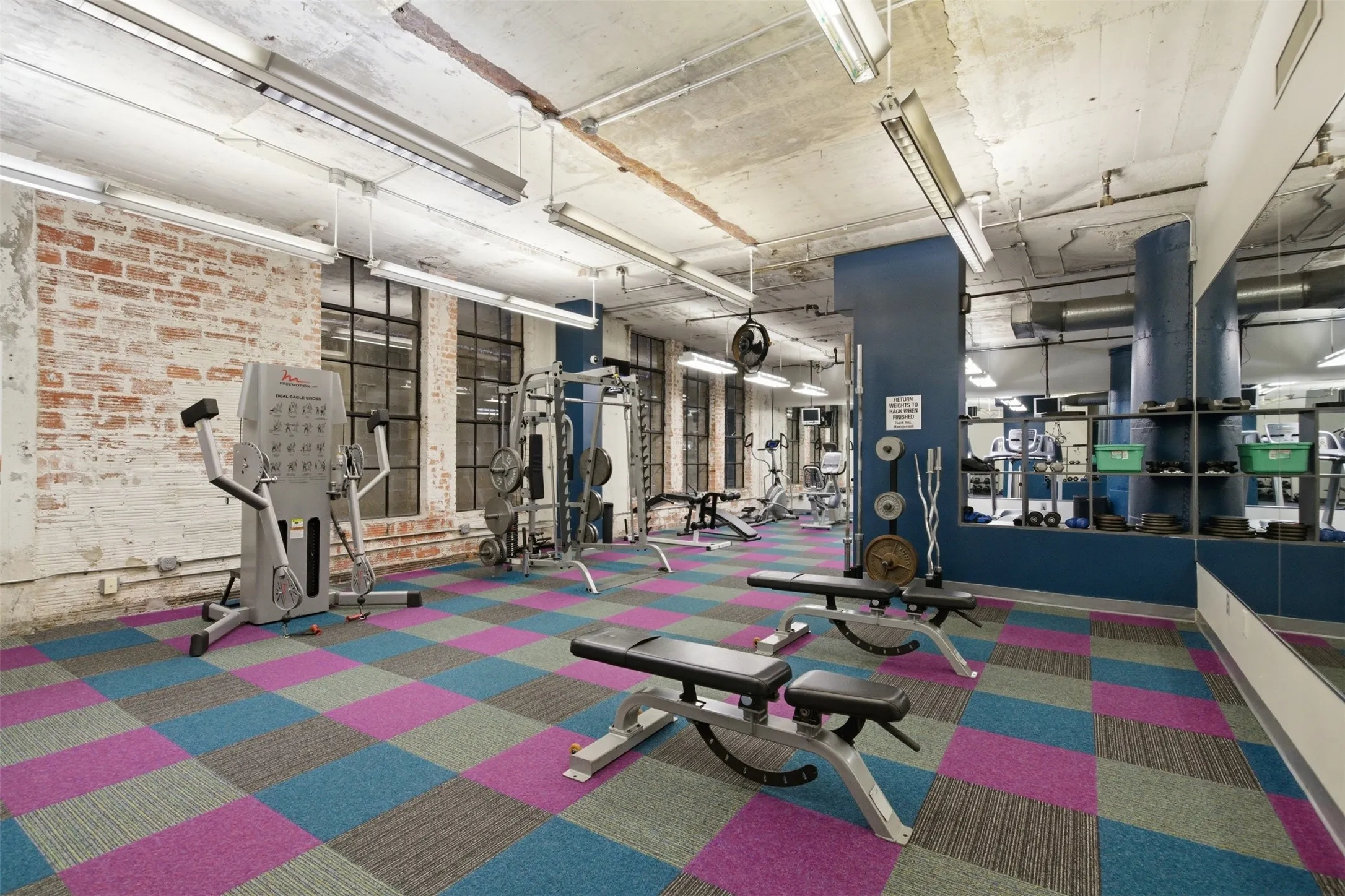 Gym on the 2nd floor