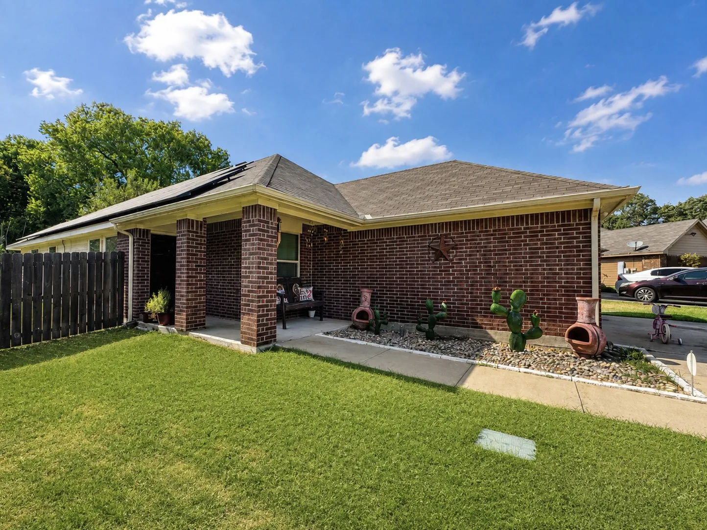 Single Family Residence For Sale in Dallas County , 12802 Kyla Jean Court, Dallas, Texas 75253, 3 Bedroom, 2 Bathroom, 2 Garage spaces, 1,450 Sqft, built in 2017, mls#21361038, Real Estate Agent in Dallas, Homes For Sale in Dallas county, Homes For Sale in Dallas, Realtor in Dallas Texas, Real Estate Brokerage Independent Realty Texas, Luminita Cordes Realtor