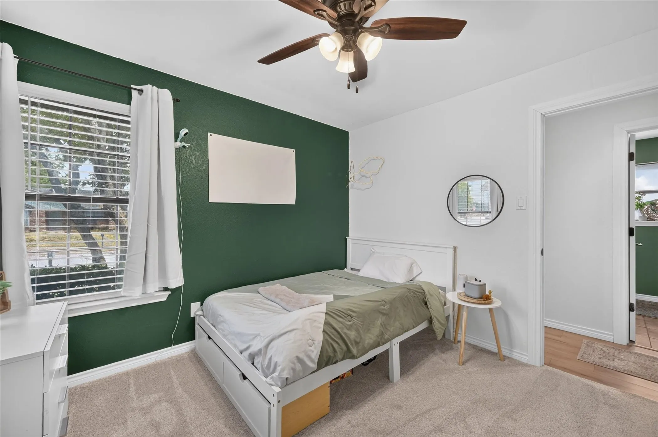 Single Family Residence For Sale in Tarrant County , 8233 Willis Lane, Watauga, Texas 76148, 3 Bedroom, 2 Bathroom, 2 Garage spaces, 1,461 Sqft, built in 1986, mls#21370486, Real Estate Agent in Watauga, Homes For Sale in Tarrant county, Homes For Sale in Watauga, Realtor in Watauga Texas, Real Estate Brokerage Independent Realty Texas, Luminita Cordes Realtor