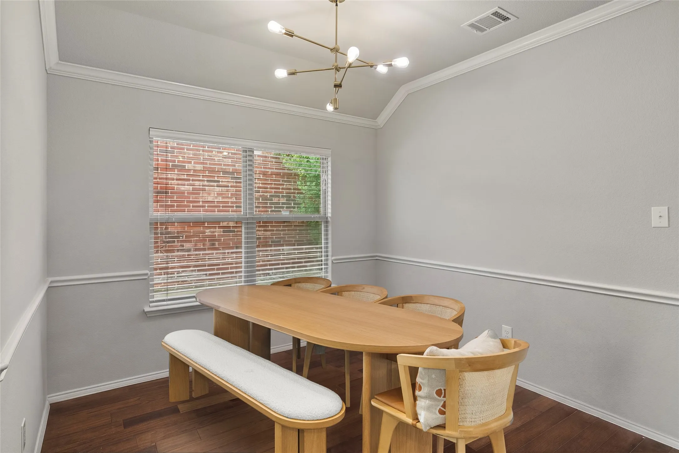 Single Family Residence For Sale in Tarrant County , 4741 Meadow Green Trail, Fort Worth, Texas 76244, 3 Bedroom, 2 Bathroom, 2 Garage spaces, 2,018 Sqft, built in 2016, mls#21371561, Real Estate Agent in Fort Worth, Homes For Sale in Tarrant county, Homes For Sale in Fort Worth, Realtor in Fort Worth Texas, Real Estate Brokerage Independent Realty Texas, Luminita Cordes Realtor