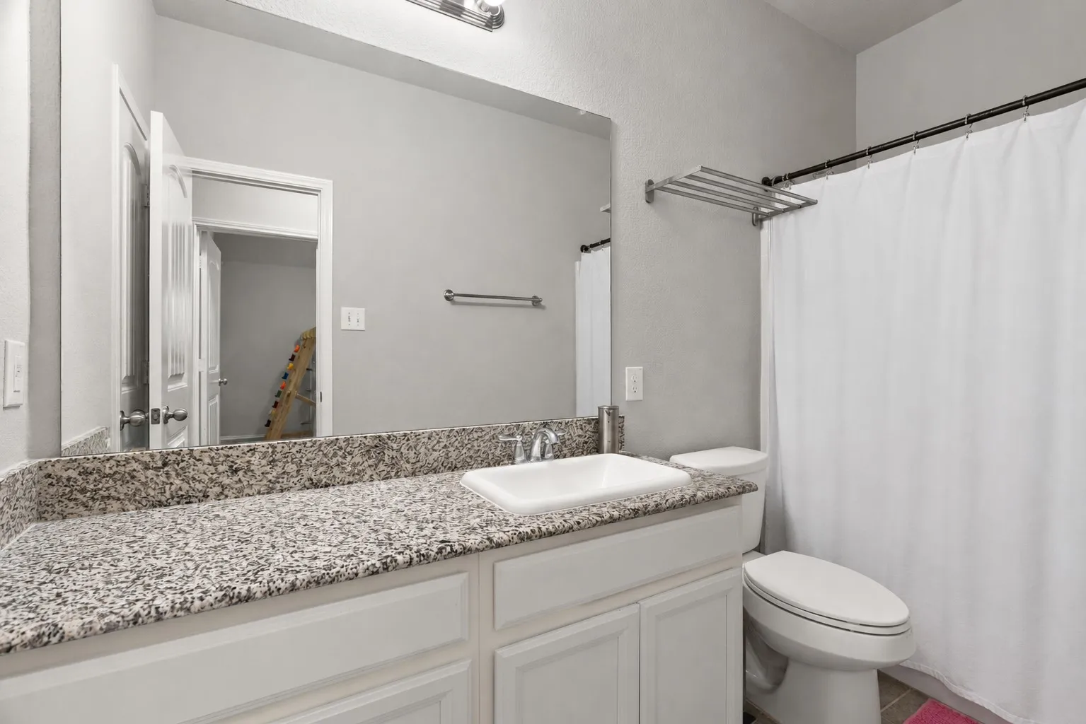 Single Family Residence For Sale in Tarrant County , 4741 Meadow Green Trail, Fort Worth, Texas 76244, 3 Bedroom, 2 Bathroom, 2 Garage spaces, 2,018 Sqft, built in 2016, mls#21371561, Real Estate Agent in Fort Worth, Homes For Sale in Tarrant county, Homes For Sale in Fort Worth, Realtor in Fort Worth Texas, Real Estate Brokerage Independent Realty Texas, Luminita Cordes Realtor