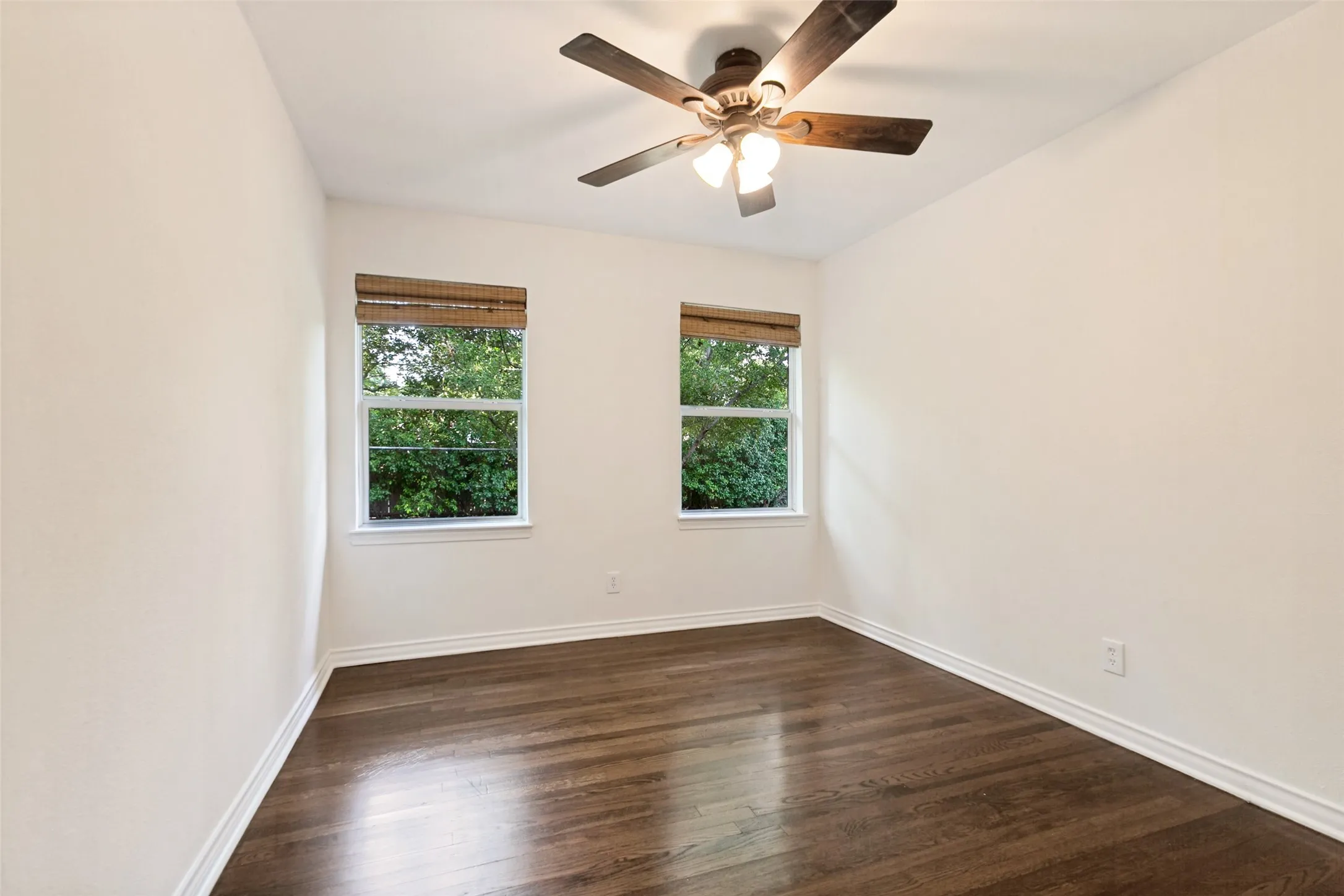 Secondary bedroom