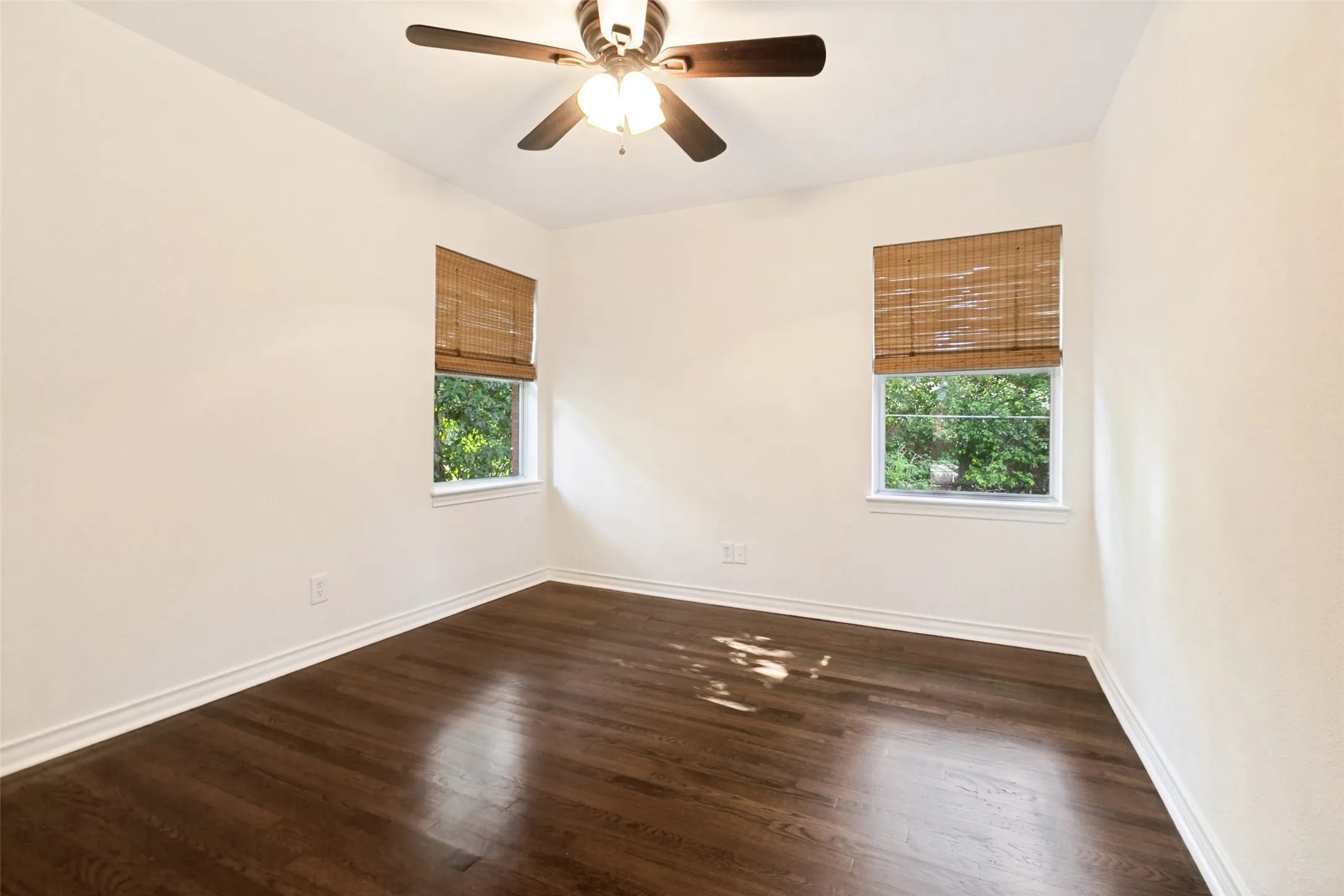 Secondary bedroom