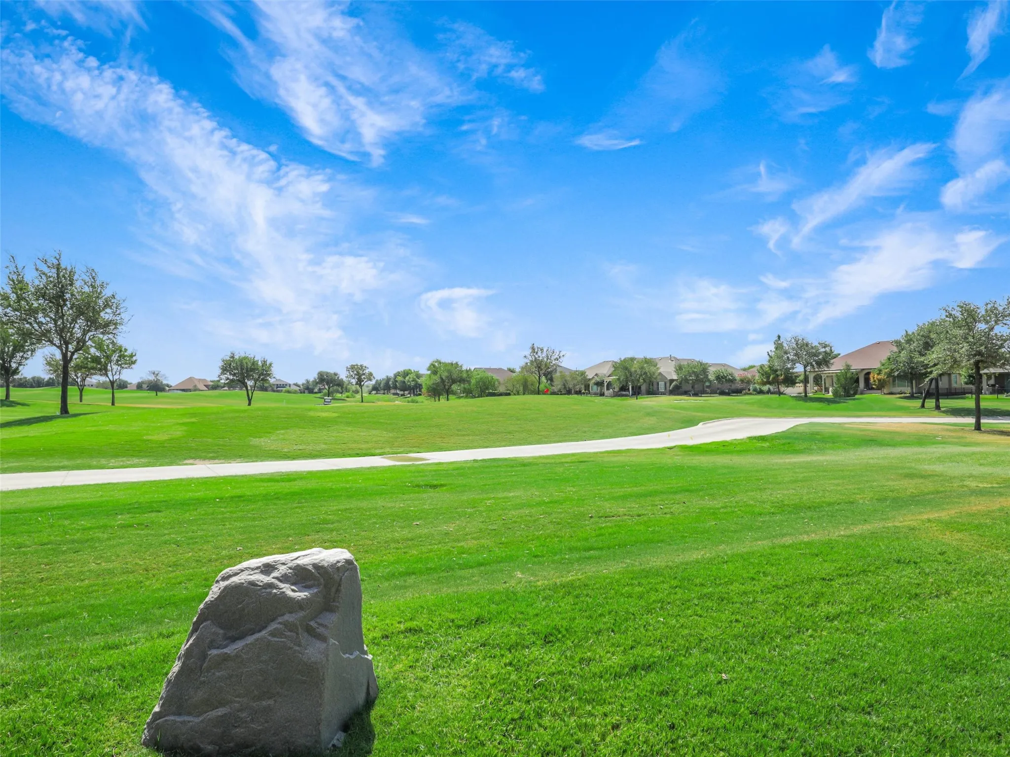 Single Family Residence For Sale in Denton County , 9813 Cypress Street, Denton, Texas 76207, 2 Bedroom, 2 Bathroom, 3 Garage spaces, 2,499 Sqft, built in 2008, mls#21370440, Real Estate Agent in Denton, Homes For Sale in Denton county, Homes For Sale in Denton, Realtor in Denton Texas, Real Estate Brokerage Independent Realty Texas, Luminita Cordes Realtor