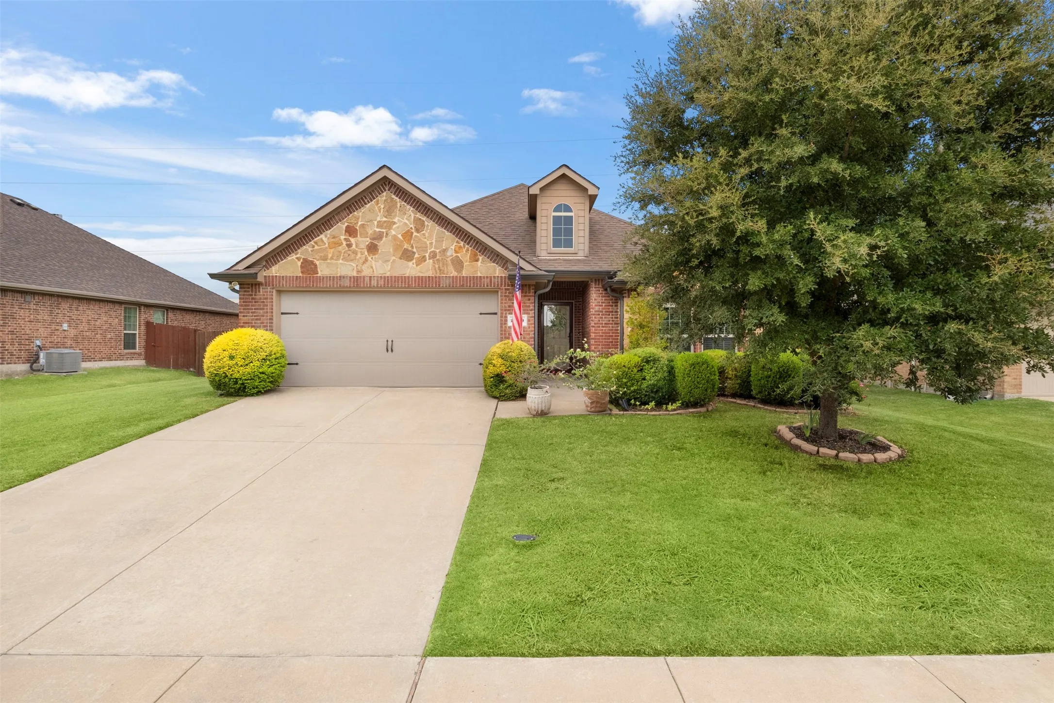 Well-maintained curb appeal introduces this 3-bedroom, 2-bath home in The Arbor at Willow Grove, with mature landscaping, a 2-car garage and a storm impact-shingle roof installed approximately 1.5 years ago.