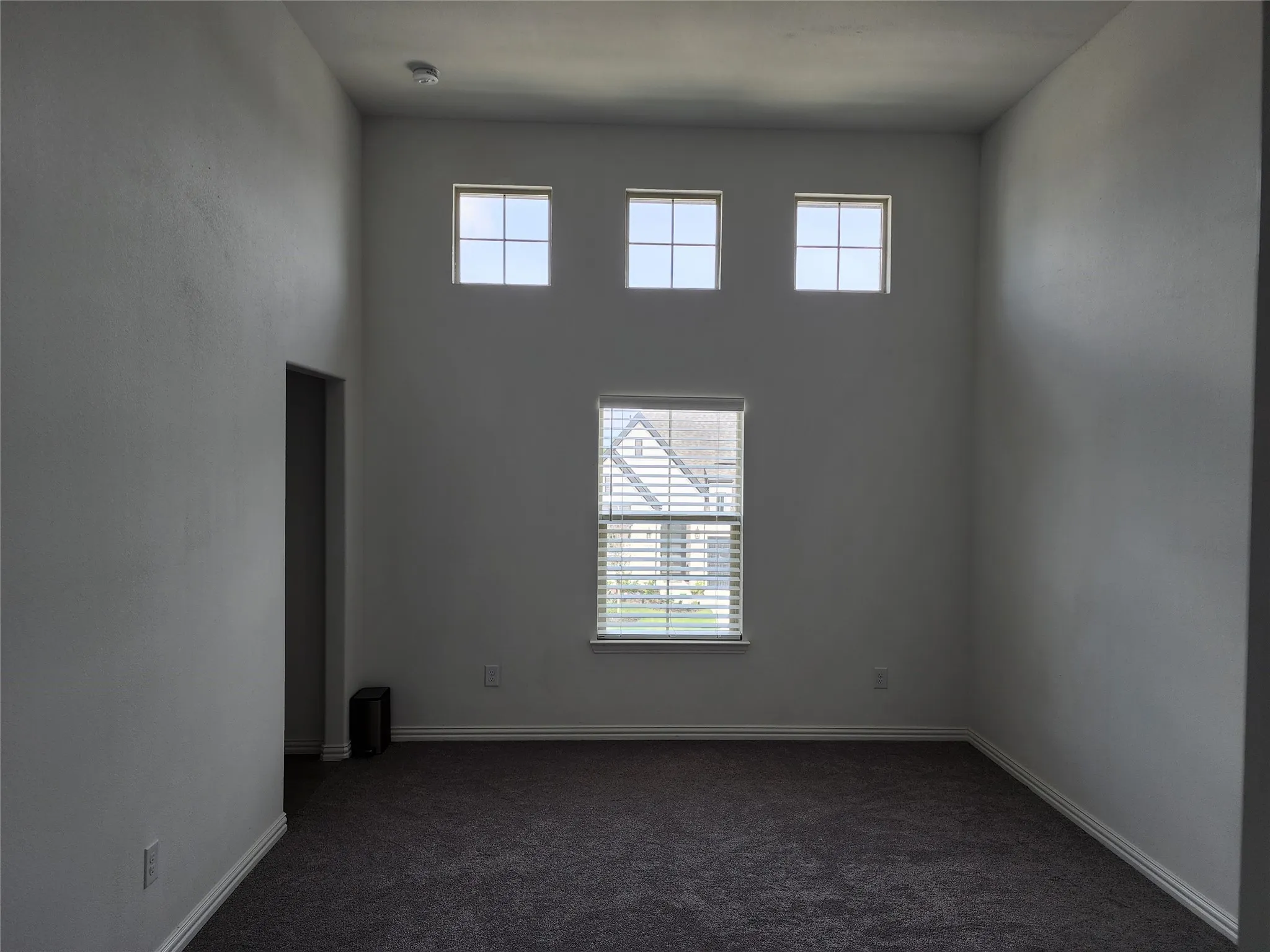 Single Family Residence For Rent in Collin County , 3903 hudson Street, Melissa, Texas 75454, 5 Bedroom, 4 Bathroom, 2 Garage spaces, 3,551 Sqft, built in 2022, mls#21371567, Real Estate Agent in Melissa, Homes For Rent in Collin county, Homes For Rent in Melissa, Realtor in Melissa Texas, Real Estate Brokerage Independent Realty Texas, Luminita Cordes Realtor