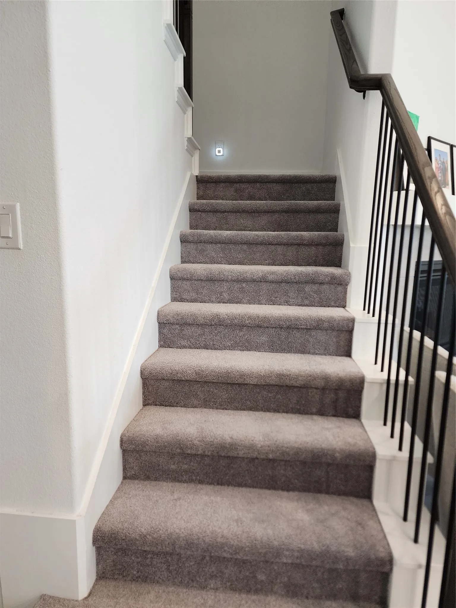 Single Family Residence For Rent in Collin County , 3903 hudson Street, Melissa, Texas 75454, 5 Bedroom, 4 Bathroom, 2 Garage spaces, 3,551 Sqft, built in 2022, mls#21371567, Real Estate Agent in Melissa, Homes For Rent in Collin county, Homes For Rent in Melissa, Realtor in Melissa Texas, Real Estate Brokerage Independent Realty Texas, Luminita Cordes Realtor