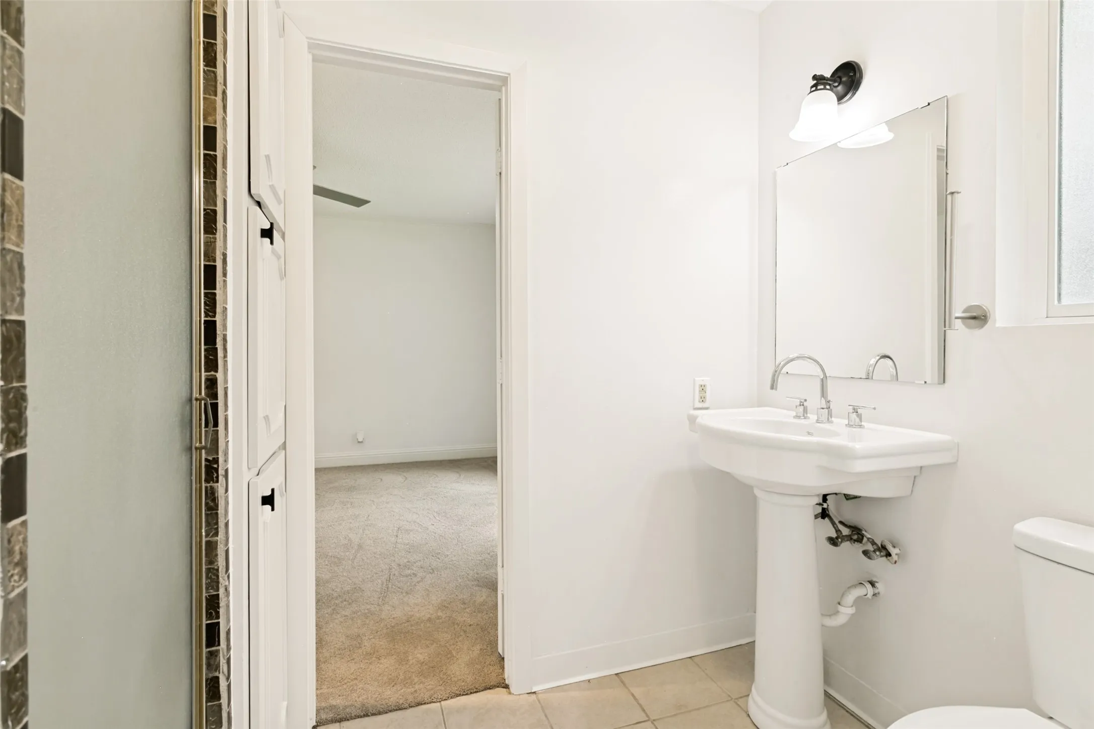 Single Family Residence For Sale in Tarrant County , 7449 Monterrey Drive, Fort Worth, Texas 76112, 3 Bedroom, 2 Bathroom, 2 Garage spaces, 1,966 Sqft, built in 1966, mls#21371452, Real Estate Agent in Fort Worth, Homes For Sale in Tarrant county, Homes For Sale in Fort Worth, Realtor in Fort Worth Texas, Real Estate Brokerage Independent Realty Texas, Luminita Cordes Realtor