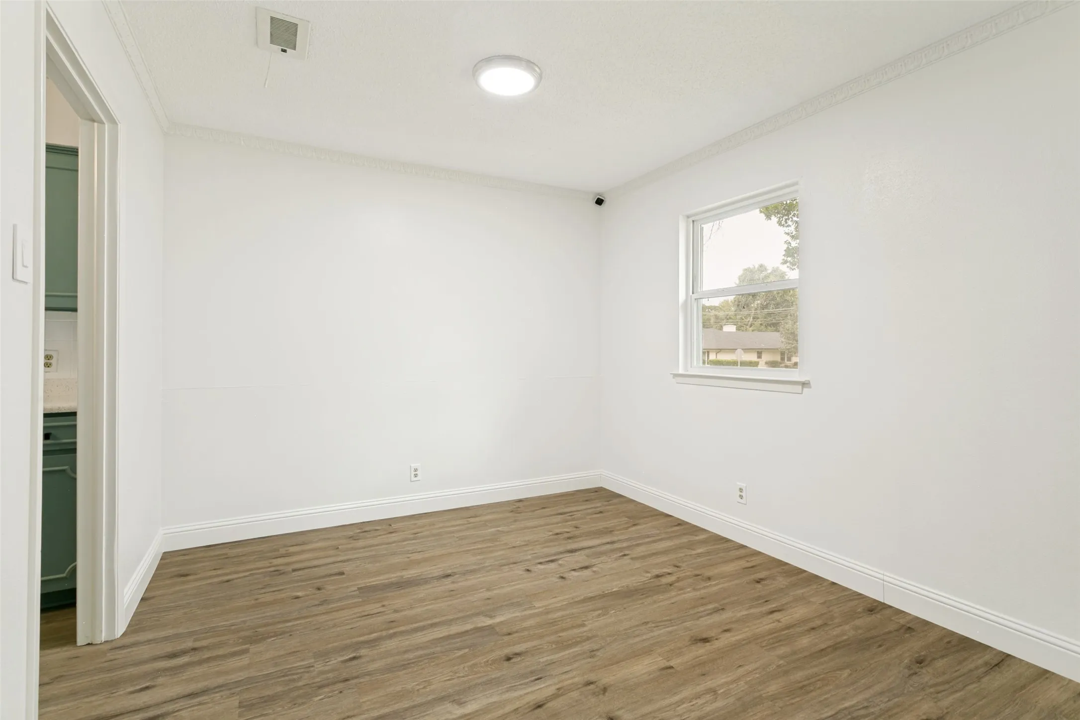 Single Family Residence For Sale in Tarrant County , 7449 Monterrey Drive, Fort Worth, Texas 76112, 3 Bedroom, 2 Bathroom, 2 Garage spaces, 1,966 Sqft, built in 1966, mls#21371452, Real Estate Agent in Fort Worth, Homes For Sale in Tarrant county, Homes For Sale in Fort Worth, Realtor in Fort Worth Texas, Real Estate Brokerage Independent Realty Texas, Luminita Cordes Realtor