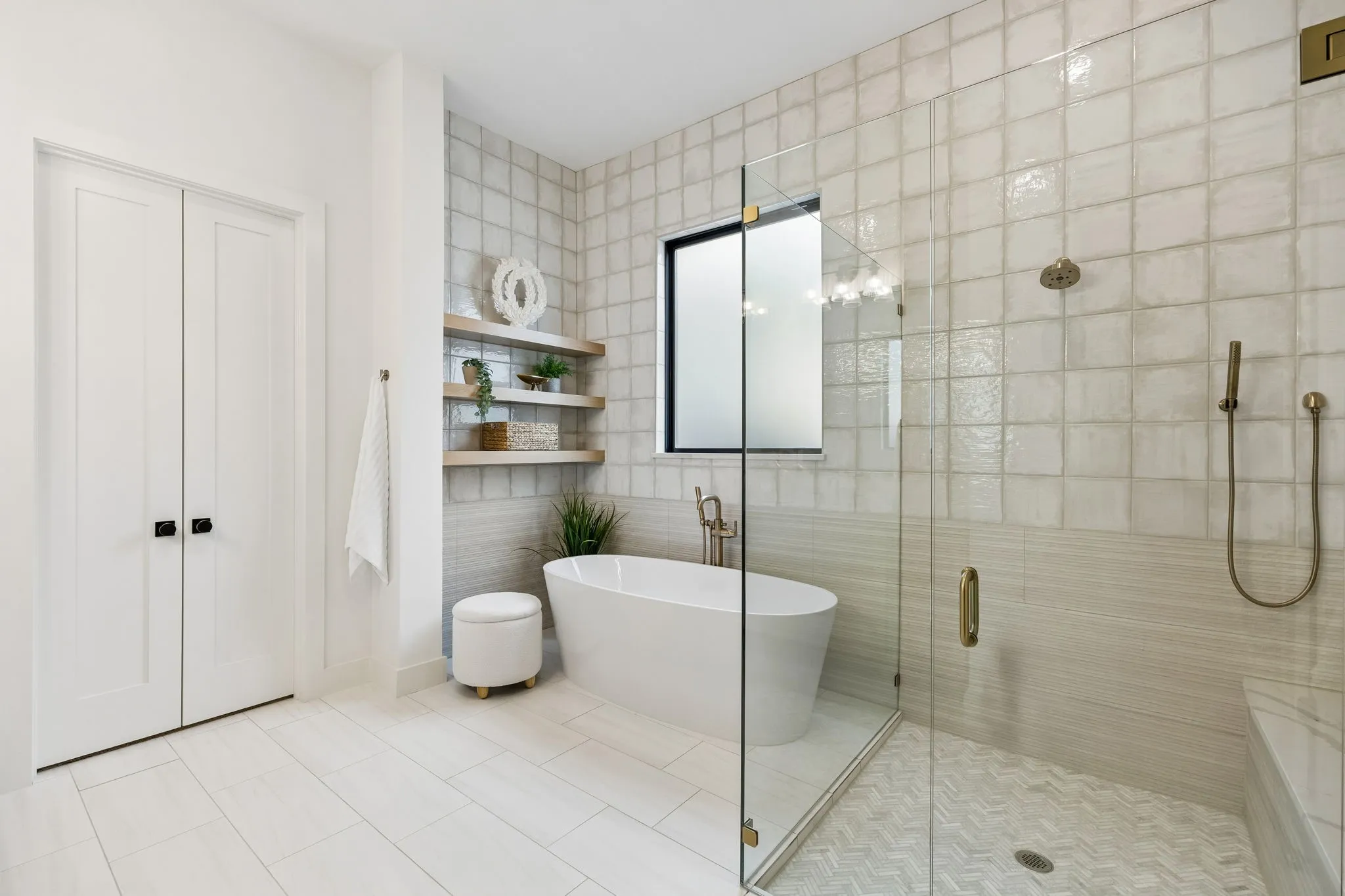 Single Family Residence For Sale in Tarrant County , 1770 Coopers Hawk Drive, Arlington, Texas 76005, 5 Bedroom, 6 Bathroom, 3 Garage spaces, 4,795 Sqft, built in 2026, mls#21370576, Real Estate Agent in Arlington, Homes For Sale in Tarrant county, Homes For Sale in Arlington, Realtor in Arlington Texas, Real Estate Brokerage Independent Realty Texas, Luminita Cordes Realtor