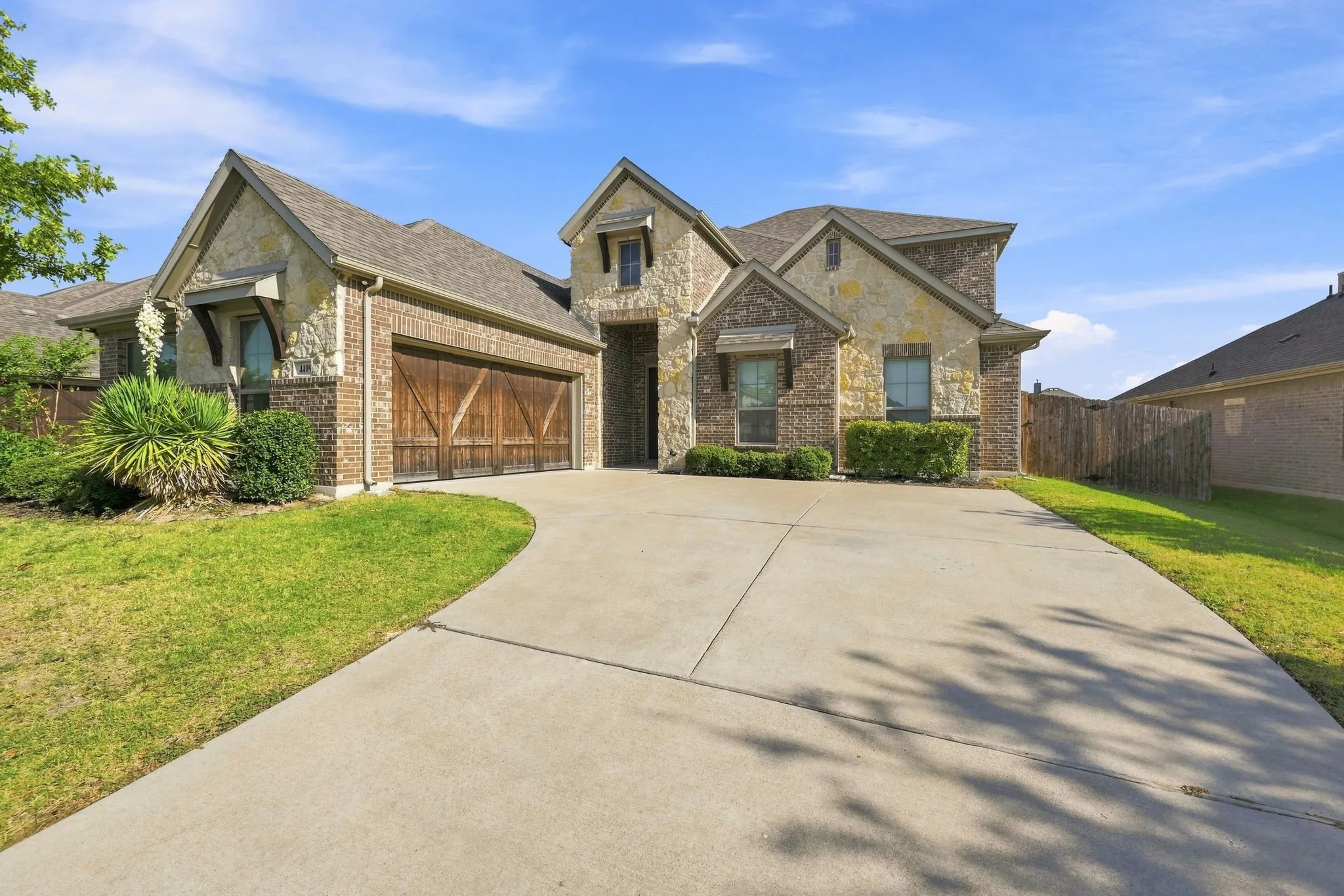 Single Family Residence For Sale in Ellis County , 4409 Dandelion Lane, Midlothian, Texas 76065, 4 Bedroom, 4 Bathroom, 2 Garage spaces, 3,174 Sqft, built in 2020, mls#21367443, Real Estate Agent in Midlothian, Homes For Sale in Ellis county, Homes For Sale in Midlothian, Realtor in Midlothian Texas, Real Estate Brokerage Independent Realty Texas, Luminita Cordes Realtor