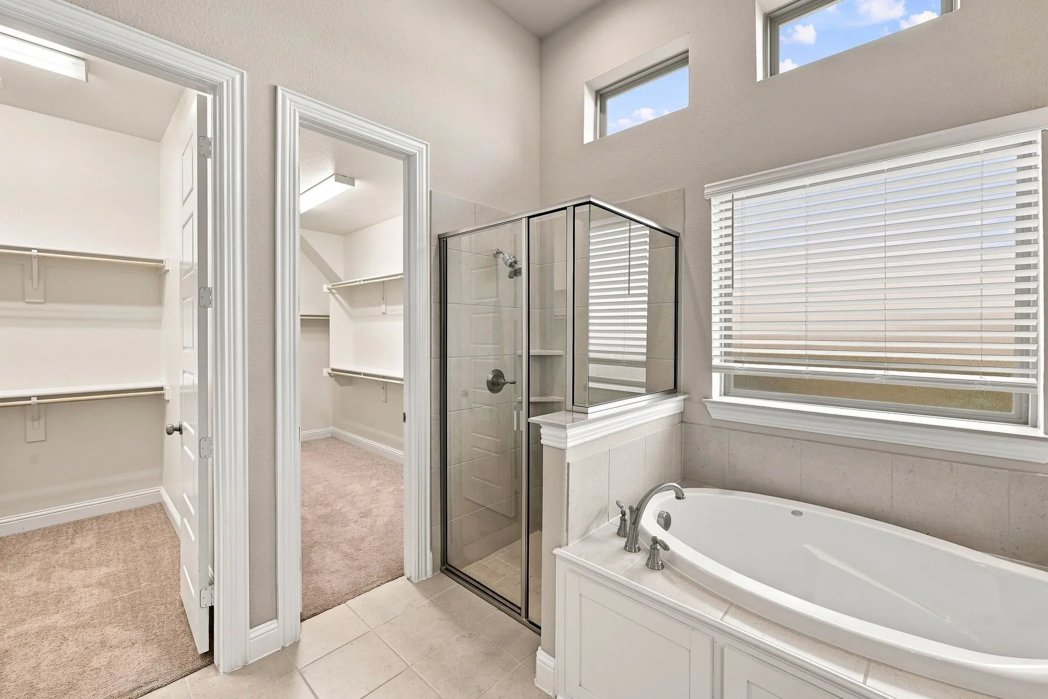 Single Family Residence For Sale in Ellis County , 4409 Dandelion Lane, Midlothian, Texas 76065, 4 Bedroom, 4 Bathroom, 2 Garage spaces, 3,174 Sqft, built in 2020, mls#21367443, Real Estate Agent in Midlothian, Homes For Sale in Ellis county, Homes For Sale in Midlothian, Realtor in Midlothian Texas, Real Estate Brokerage Independent Realty Texas, Luminita Cordes Realtor