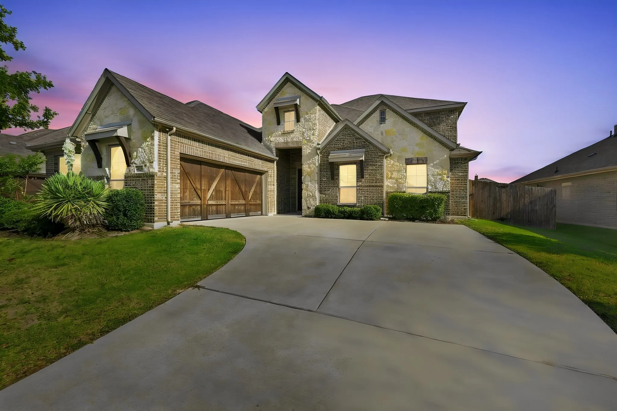 Single Family Residence For Sale in Ellis County , 4409 Dandelion Lane, Midlothian, Texas 76065, 4 Bedroom, 4 Bathroom, 2 Garage spaces, 3,174 Sqft, built in 2020, mls#21367443, Real Estate Agent in Midlothian, Homes For Sale in Ellis county, Homes For Sale in Midlothian, Realtor in Midlothian Texas, Real Estate Brokerage Independent Realty Texas, Luminita Cordes Realtor