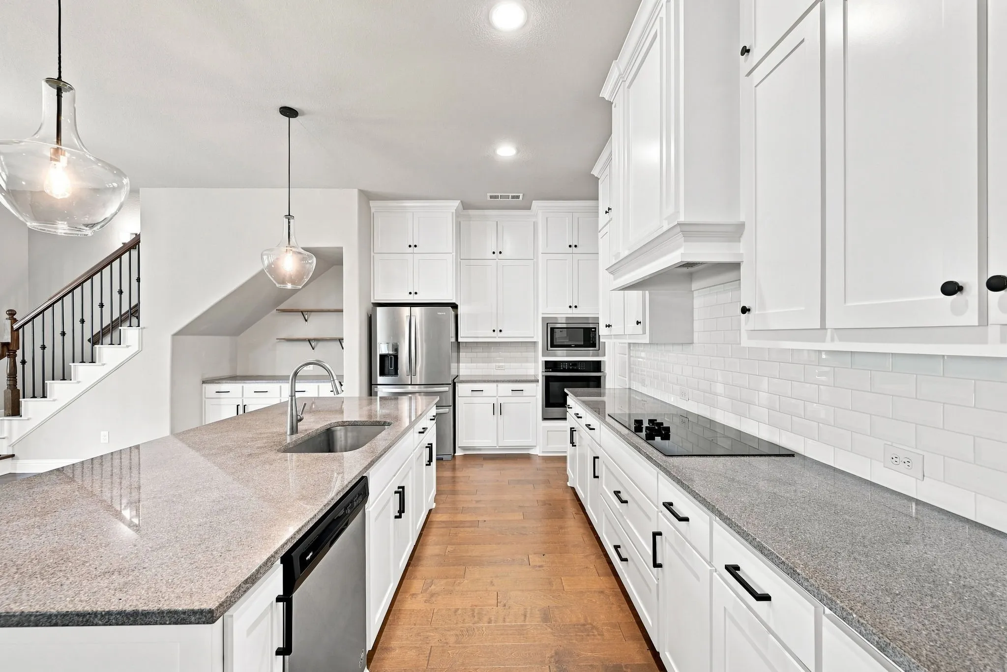 Single Family Residence For Sale in Ellis County , 4409 Dandelion Lane, Midlothian, Texas 76065, 4 Bedroom, 4 Bathroom, 2 Garage spaces, 3,174 Sqft, built in 2020, mls#21367443, Real Estate Agent in Midlothian, Homes For Sale in Ellis county, Homes For Sale in Midlothian, Realtor in Midlothian Texas, Real Estate Brokerage Independent Realty Texas, Luminita Cordes Realtor