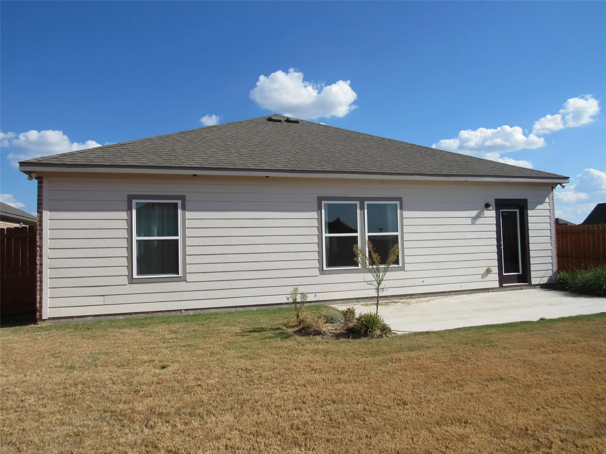 Single Family Residence For Sale in Mc Lennan County , 11437 Themis Court, Lorena, Texas 76655, 4 Bedroom, 2 Bathroom, 2 Garage spaces, 2,362 Sqft, built in 2025, mls#21369562, Real Estate Agent in Lorena, Homes For Sale in Mc Lennan county, Homes For Sale in Lorena, Realtor in Lorena Texas, Real Estate Brokerage Independent Realty Texas, Luminita Cordes Realtor