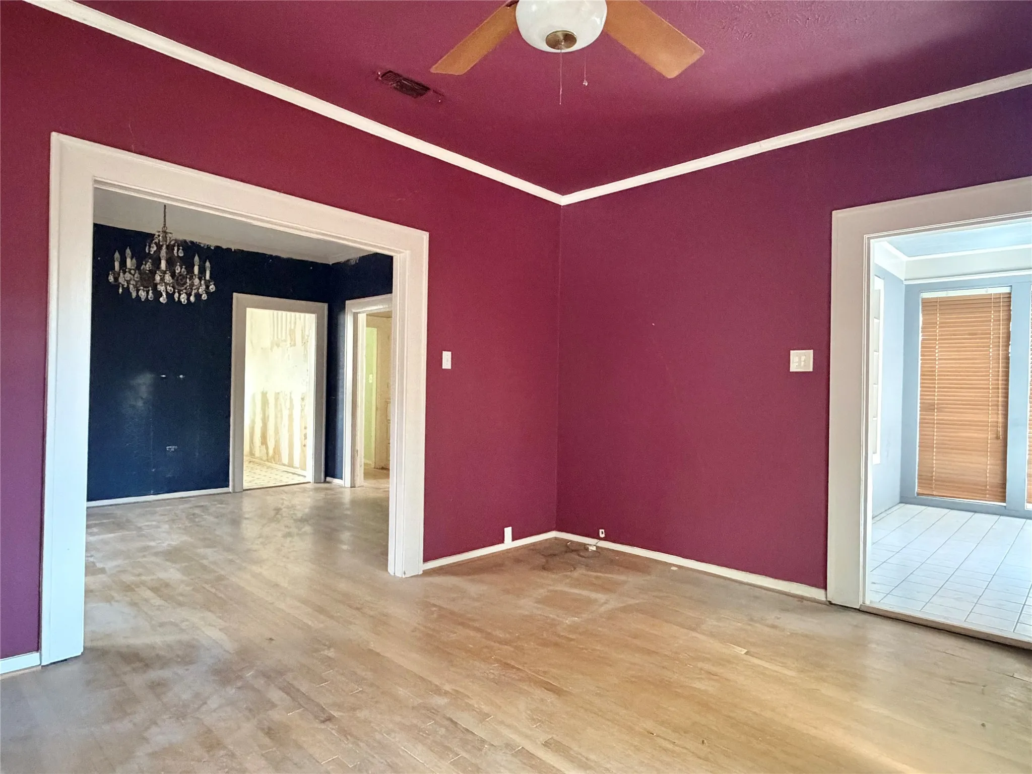 Single Family Residence For Sale in Dallas County , 6147 Richmond Avenue, Dallas, Texas 75214, 2 Bedroom, 2 Bathroom, Garage spaces, 1,248 Sqft, built in 1936, mls#21367826, Real Estate Agent in Dallas, Homes For Sale in Dallas county, Homes For Sale in Dallas, Realtor in Dallas Texas, Real Estate Brokerage Independent Realty Texas, Luminita Cordes Realtor