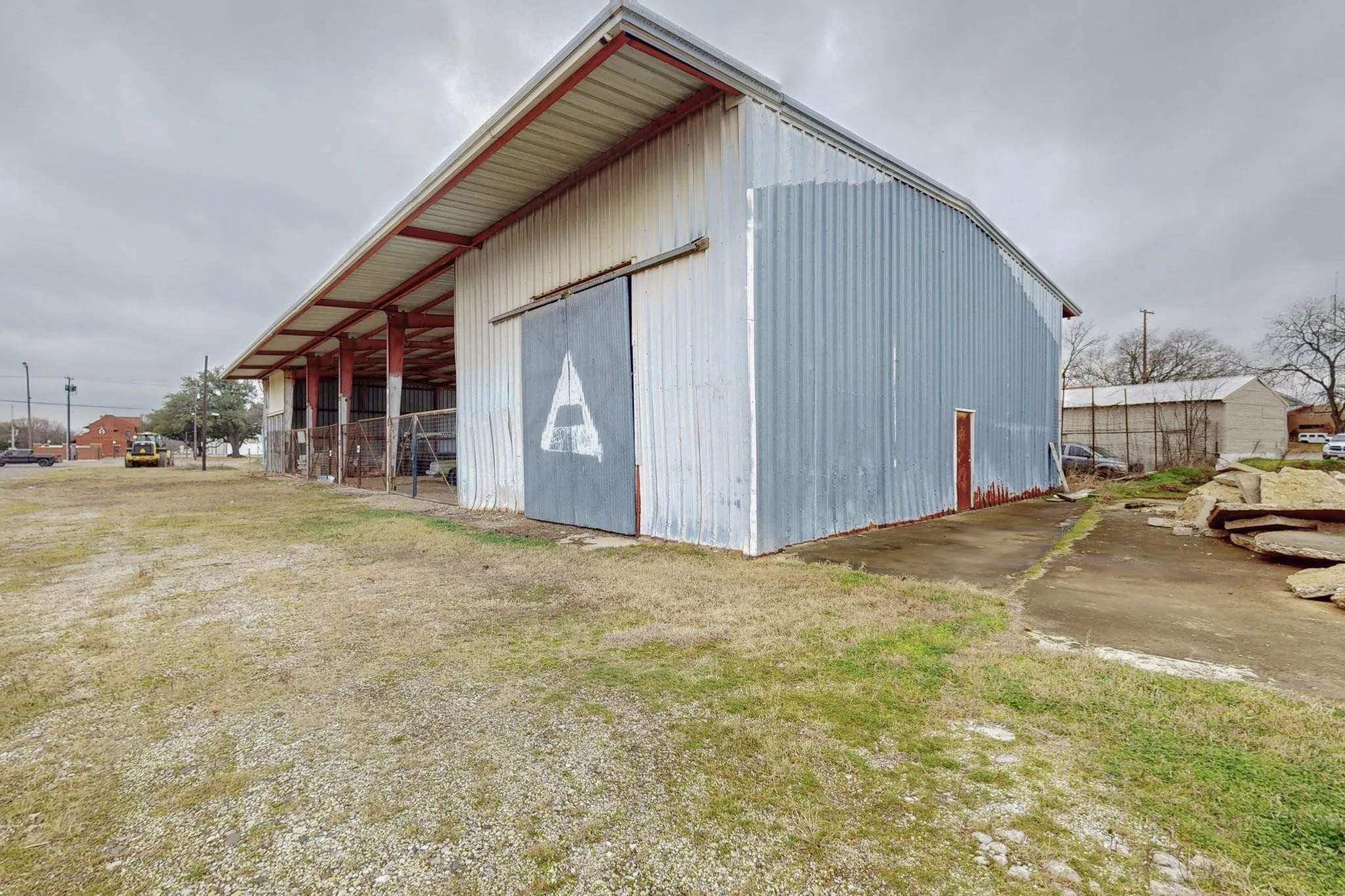 Warehouse For Rent in Cooke County , 517 E Broadway Street, Gainesville, Texas 76240, 0, 0, Garage spaces, 0 Sqft, built in 1970, mls#21371584, Real Estate Agent in Gainesville, Homes For Rent in Cooke county, Homes For Rent in Gainesville, Realtor in Gainesville Texas, Real Estate Brokerage Independent Realty Texas, Luminita Cordes Realtor