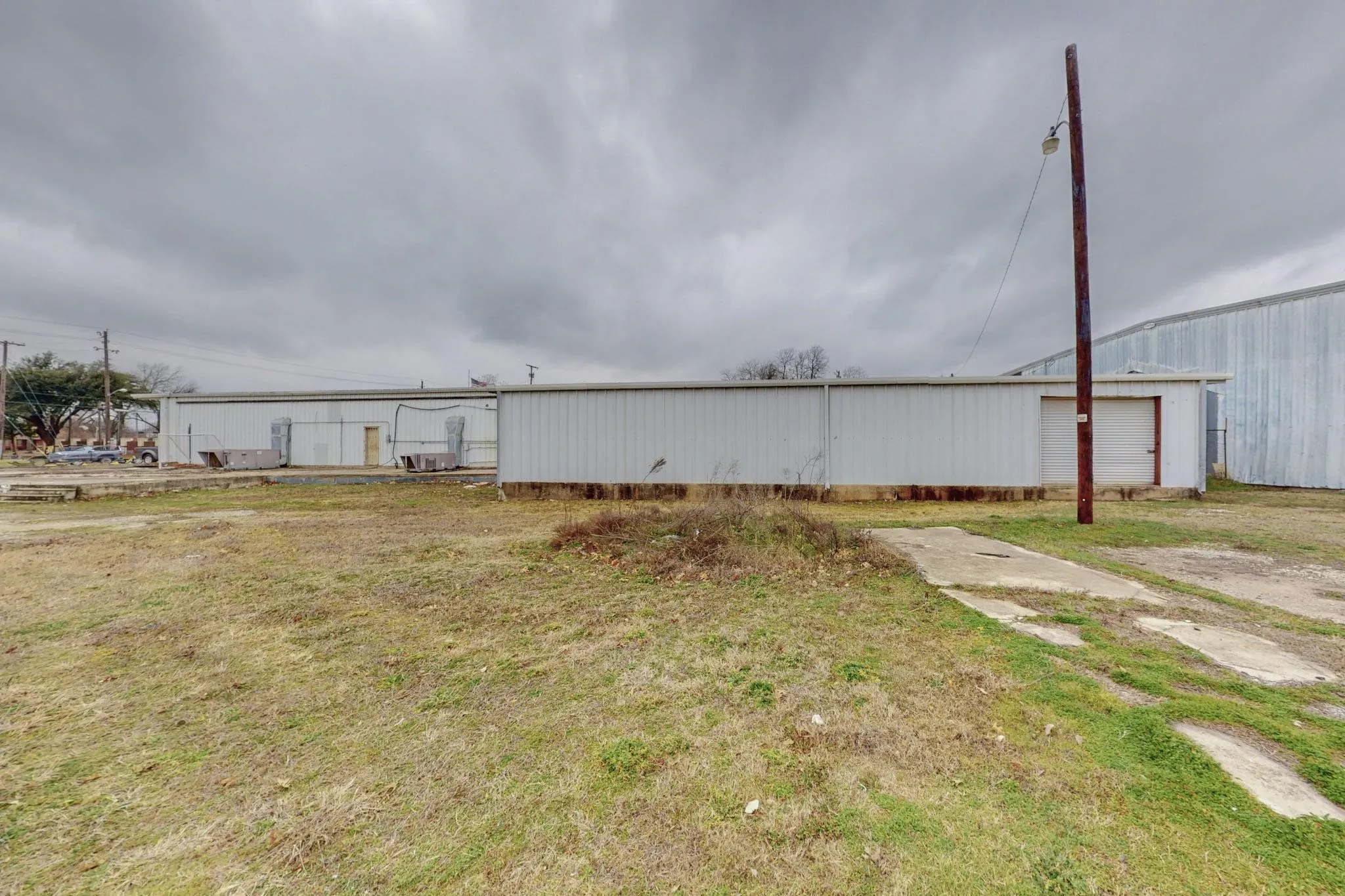 Warehouse For Rent in Cooke County , 517 E Broadway Street, Gainesville, Texas 76240, 0, 0, Garage spaces, 0 Sqft, built in 1970, mls#21371584, Real Estate Agent in Gainesville, Homes For Rent in Cooke county, Homes For Rent in Gainesville, Realtor in Gainesville Texas, Real Estate Brokerage Independent Realty Texas, Luminita Cordes Realtor
