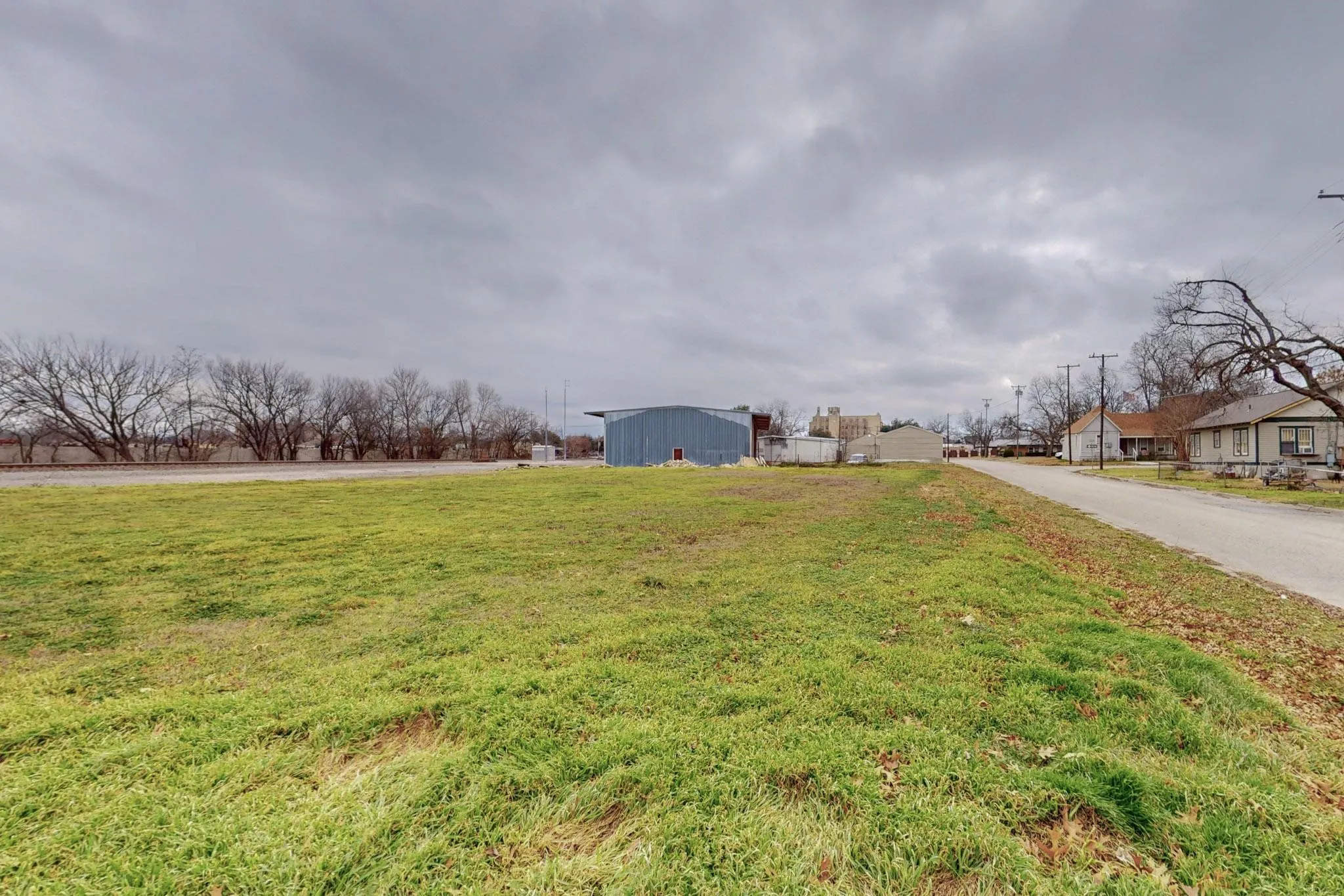 Warehouse For Rent in Cooke County , 517 E Broadway Street, Gainesville, Texas 76240, 0, 0, Garage spaces, 0 Sqft, built in 1970, mls#21371584, Real Estate Agent in Gainesville, Homes For Rent in Cooke county, Homes For Rent in Gainesville, Realtor in Gainesville Texas, Real Estate Brokerage Independent Realty Texas, Luminita Cordes Realtor