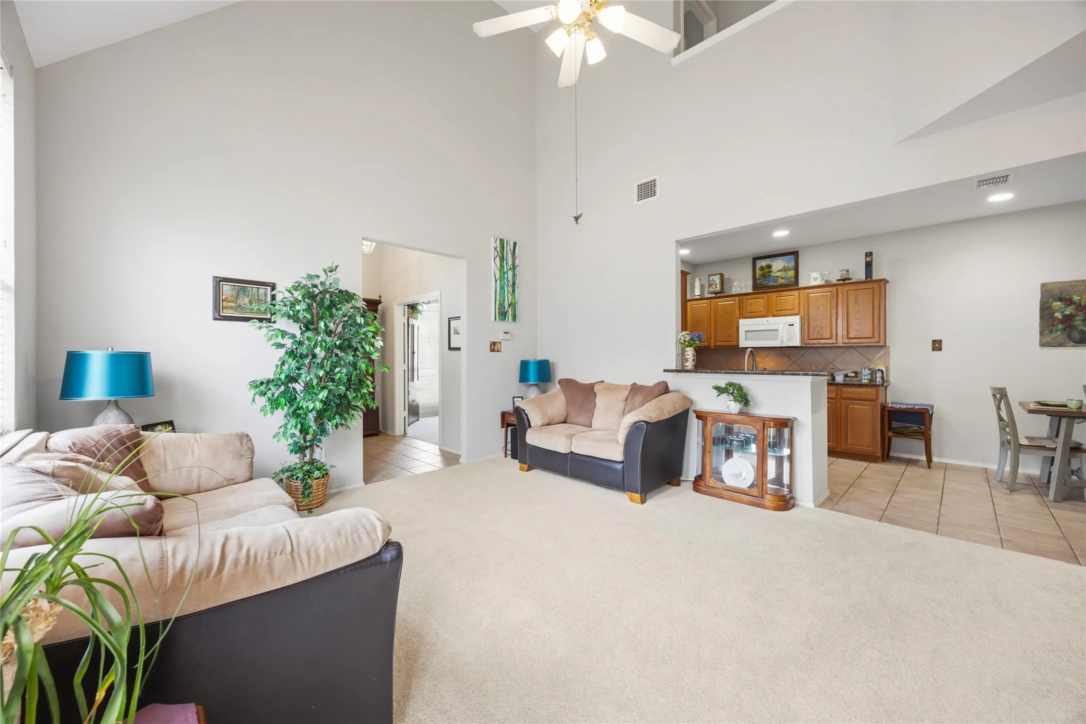 Single Family Residence For Sale in Dallas County , 510 Archer Drive, Coppell, Texas 75019, 2 Bedroom, 3 Bathroom, 2 Garage spaces, 1,560 Sqft, built in 2000, mls#21371587, Real Estate Agent in Coppell, Homes For Sale in Dallas county, Homes For Sale in Coppell, Realtor in Coppell Texas, Real Estate Brokerage Independent Realty Texas, Luminita Cordes Realtor