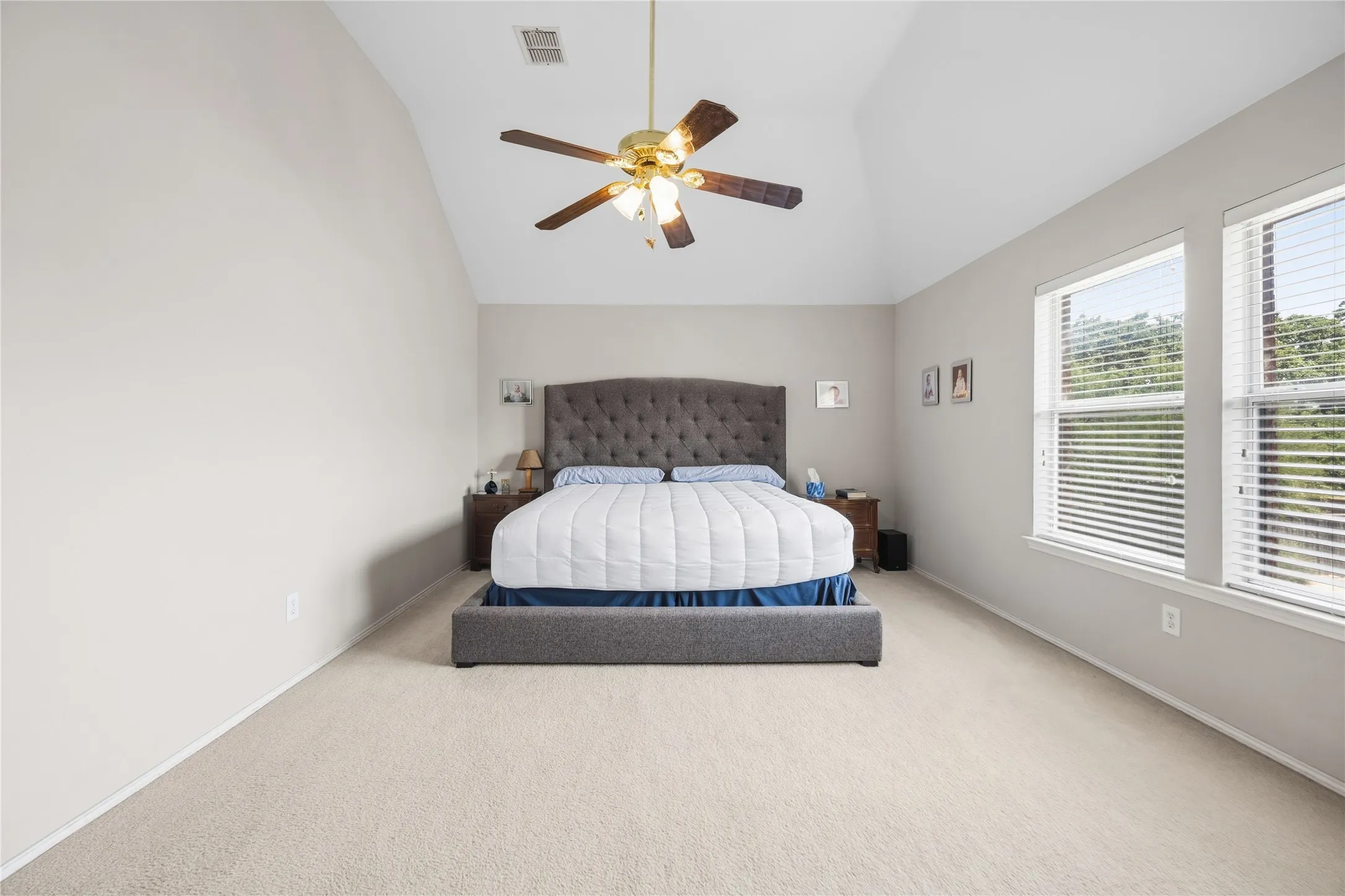 Single Family Residence For Sale in Dallas County , 510 Archer Drive, Coppell, Texas 75019, 2 Bedroom, 3 Bathroom, 2 Garage spaces, 1,560 Sqft, built in 2000, mls#21371587, Real Estate Agent in Coppell, Homes For Sale in Dallas county, Homes For Sale in Coppell, Realtor in Coppell Texas, Real Estate Brokerage Independent Realty Texas, Luminita Cordes Realtor