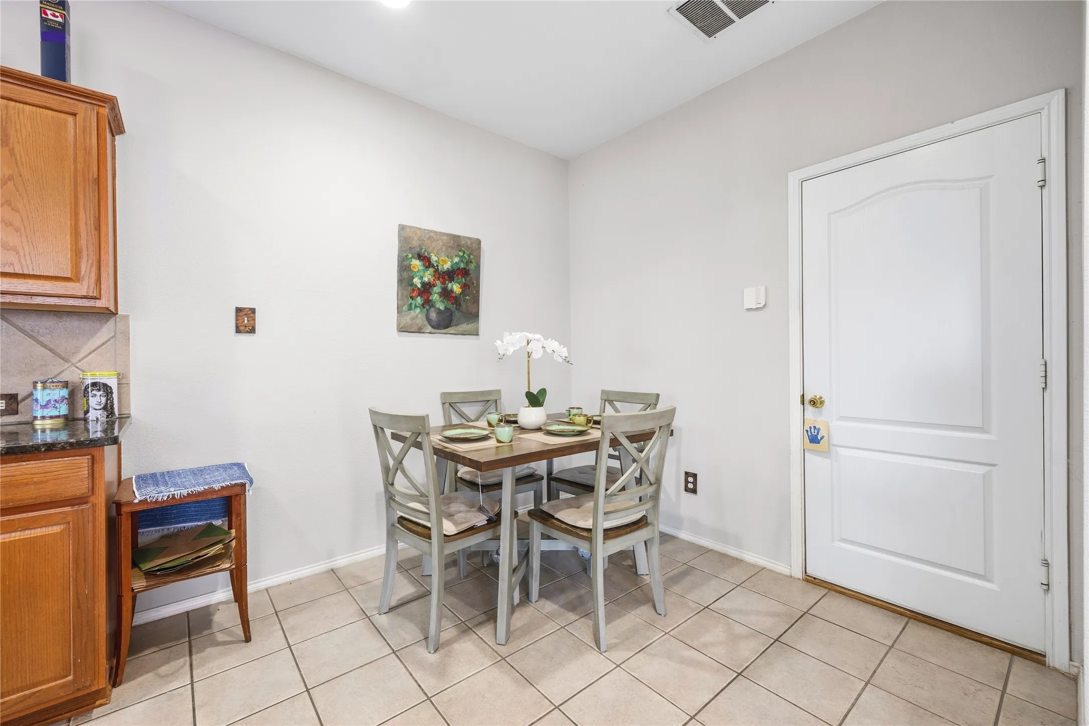 Single Family Residence For Sale in Dallas County , 510 Archer Drive, Coppell, Texas 75019, 2 Bedroom, 3 Bathroom, 2 Garage spaces, 1,560 Sqft, built in 2000, mls#21371587, Real Estate Agent in Coppell, Homes For Sale in Dallas county, Homes For Sale in Coppell, Realtor in Coppell Texas, Real Estate Brokerage Independent Realty Texas, Luminita Cordes Realtor