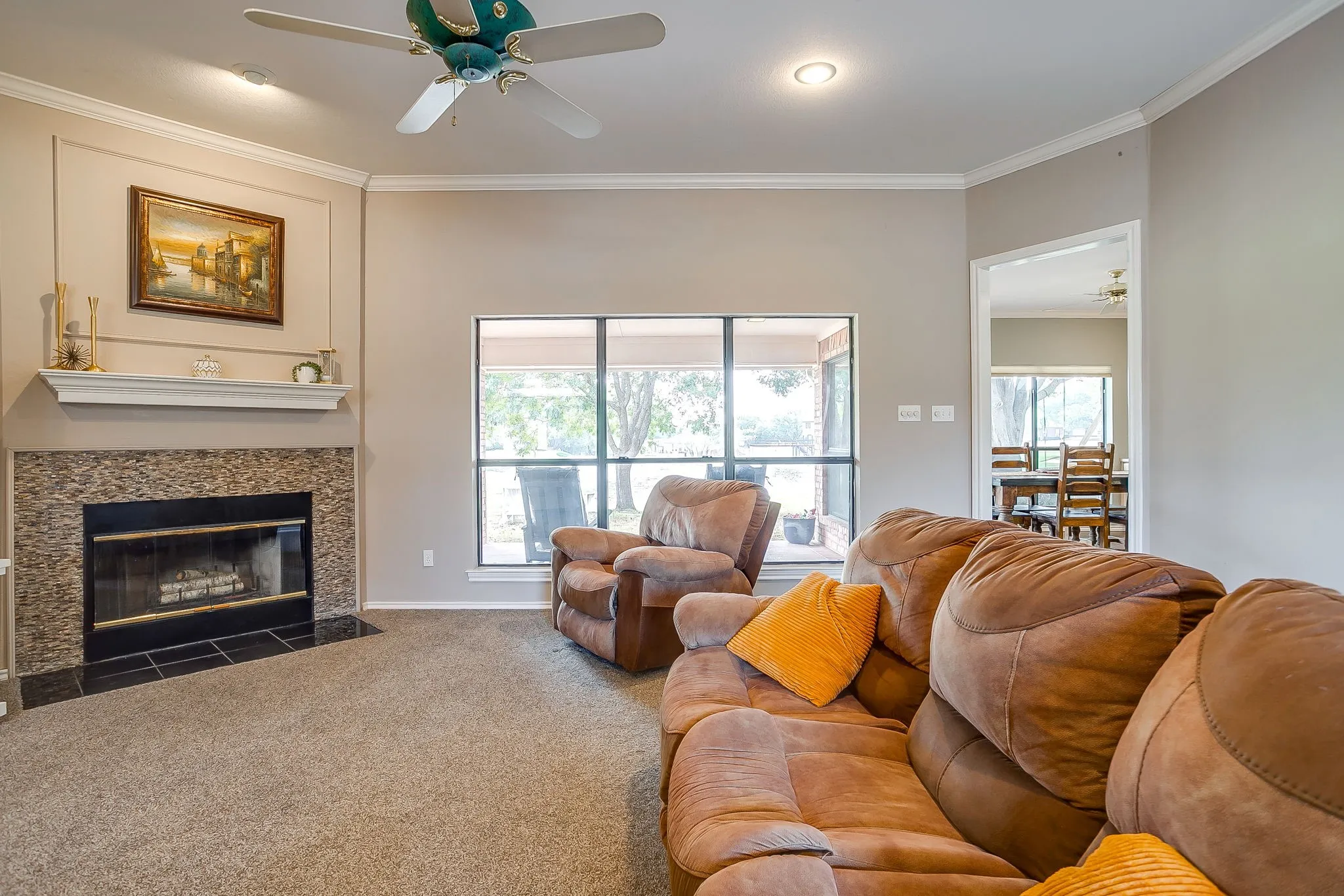 Single Family Residence For Sale in Hood County , 8810 Bellechase Road, Granbury, Texas 76049, 3 Bedroom, 2 Bathroom, 2 Garage spaces, 2,248 Sqft, built in 1993, mls#21371562, Real Estate Agent in Granbury, Homes For Sale in Hood county, Homes For Sale in Granbury, Realtor in Granbury Texas, Real Estate Brokerage Independent Realty Texas, Luminita Cordes Realtor