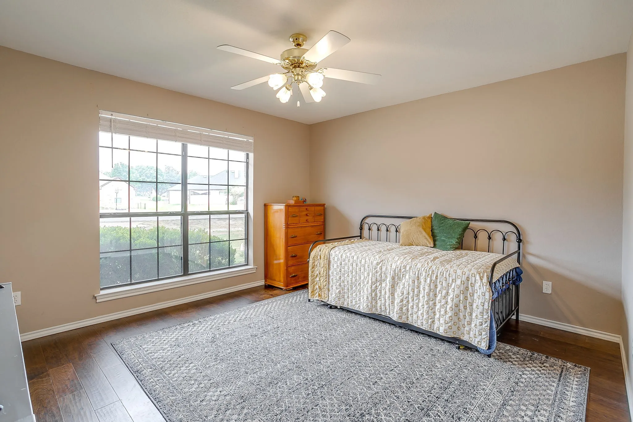 Single Family Residence For Sale in Hood County , 8810 Bellechase Road, Granbury, Texas 76049, 3 Bedroom, 2 Bathroom, 2 Garage spaces, 2,248 Sqft, built in 1993, mls#21371562, Real Estate Agent in Granbury, Homes For Sale in Hood county, Homes For Sale in Granbury, Realtor in Granbury Texas, Real Estate Brokerage Independent Realty Texas, Luminita Cordes Realtor