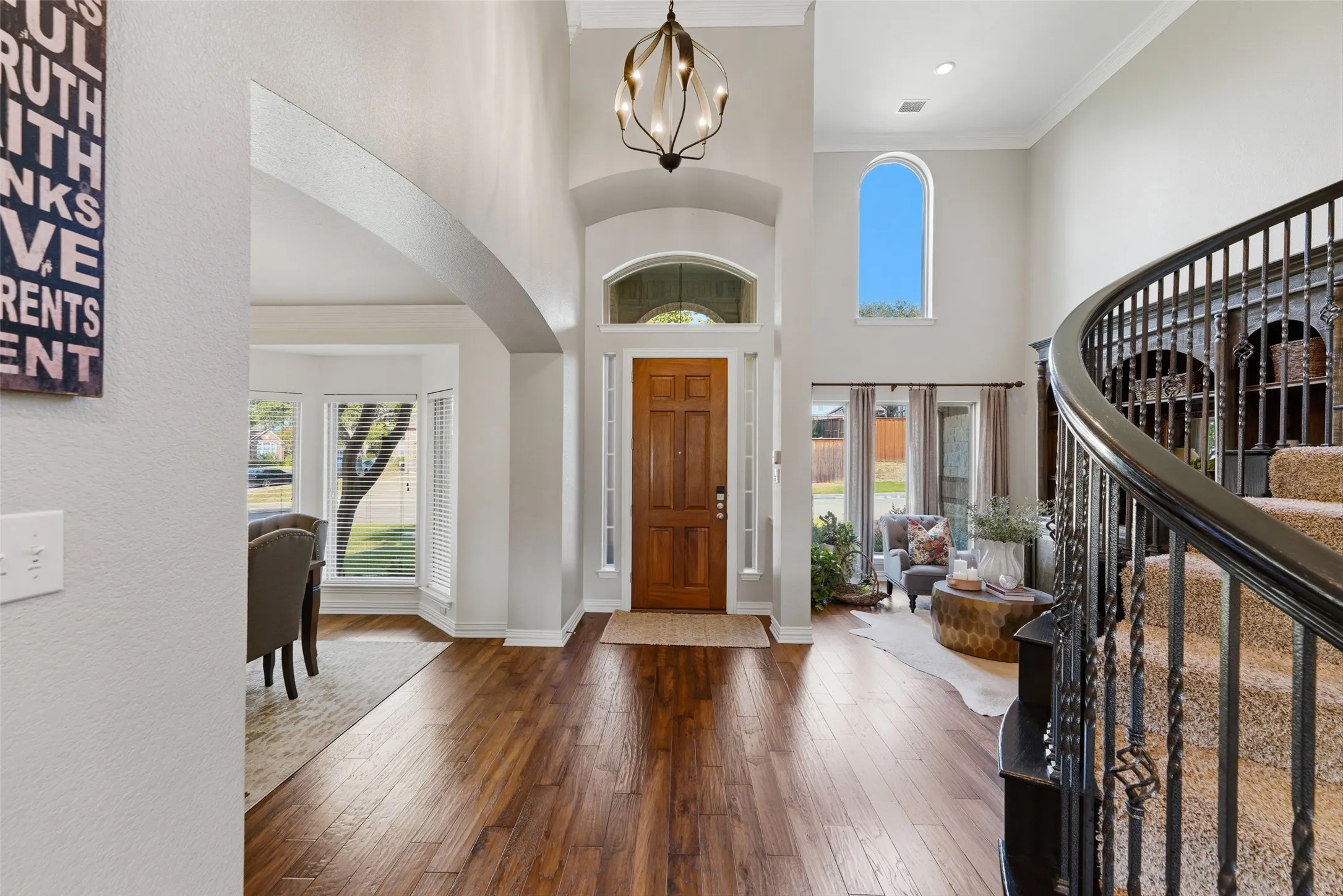 Single Family Residence For Sale in Rockwall County , 1530 Fairlakes Pointe Drive, Rockwall, Texas 75087, 5 Bedroom, 4 Bathroom, 3 Garage spaces, 3,415 Sqft, built in 1999, mls#21371232, Real Estate Agent in Rockwall, Homes For Sale in Rockwall county, Homes For Sale in Rockwall, Realtor in Rockwall Texas, Real Estate Brokerage Independent Realty Texas, Luminita Cordes Realtor