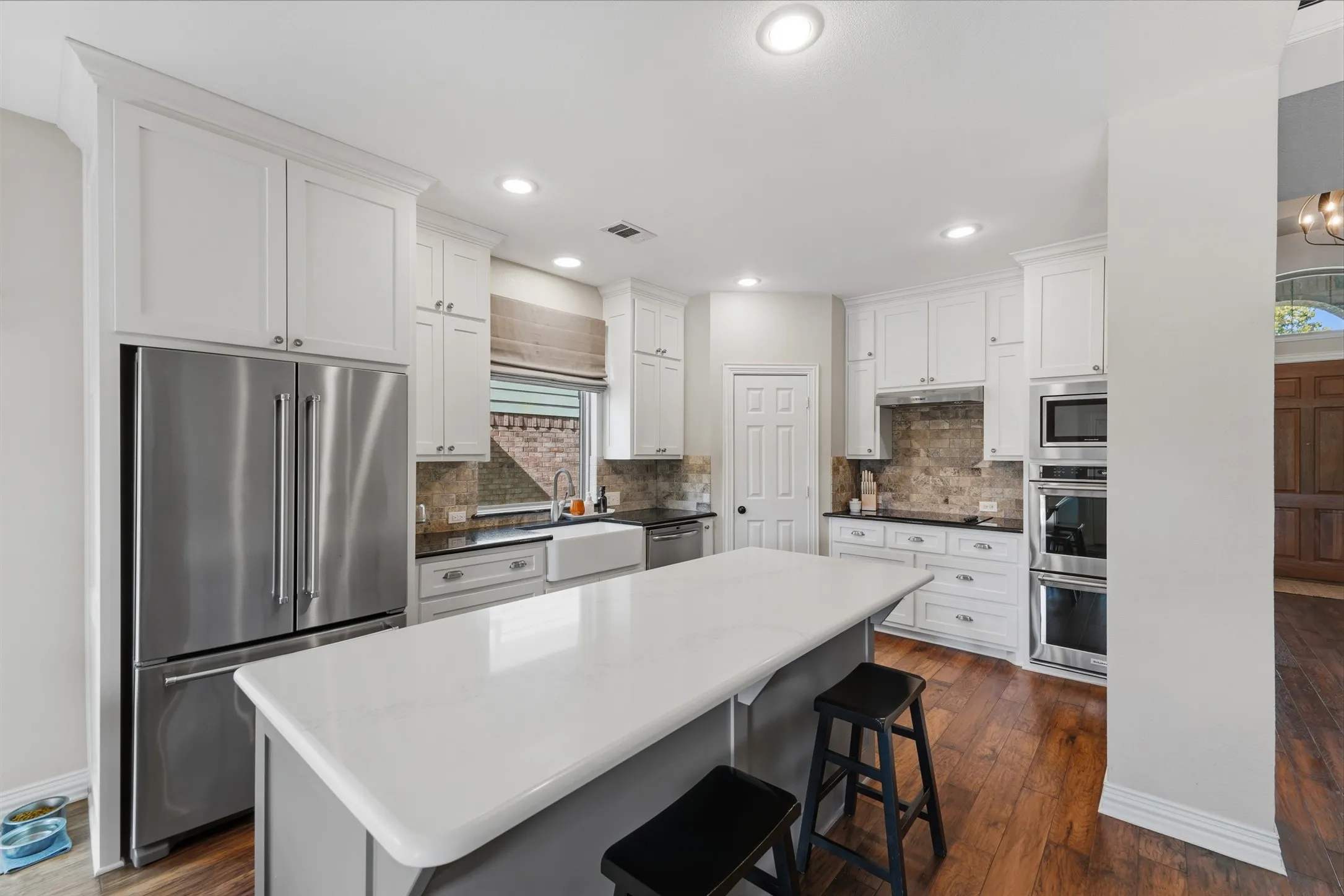 Single Family Residence For Sale in Rockwall County , 1530 Fairlakes Pointe Drive, Rockwall, Texas 75087, 5 Bedroom, 4 Bathroom, 3 Garage spaces, 3,415 Sqft, built in 1999, mls#21371232, Real Estate Agent in Rockwall, Homes For Sale in Rockwall county, Homes For Sale in Rockwall, Realtor in Rockwall Texas, Real Estate Brokerage Independent Realty Texas, Luminita Cordes Realtor