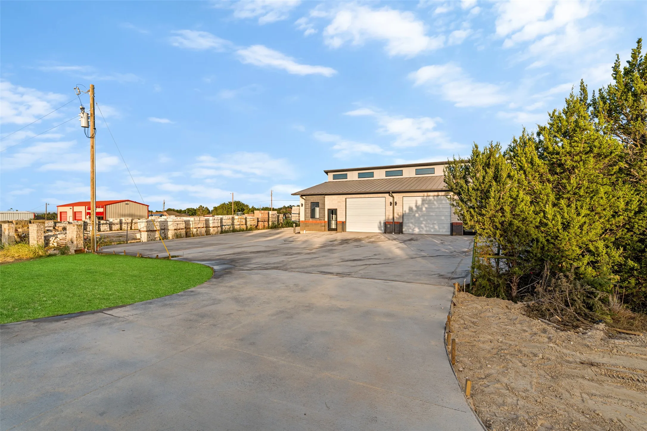 Business For Sale in Hood County , 2555 Paluxy Highway, Granbury, Texas 76048, 0, 0, Garage spaces, 2,410 Sqft, built in 2026, mls#21369418, Real Estate Agent in Granbury, Homes For Sale in Hood county, Homes For Sale in Granbury, Realtor in Granbury Texas, Real Estate Brokerage Independent Realty Texas, Luminita Cordes Realtor