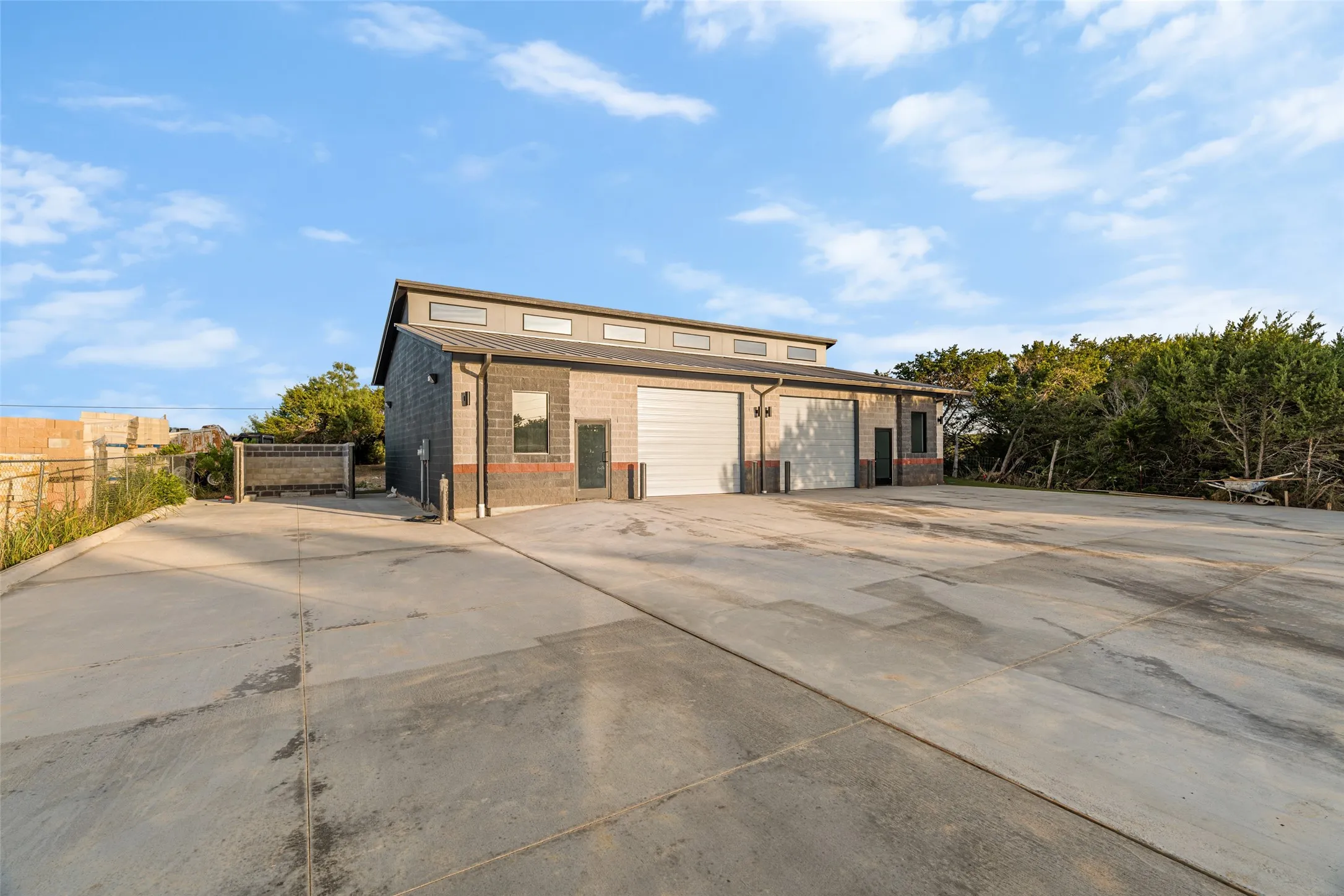 Business For Sale in Hood County , 2555 Paluxy Highway, Granbury, Texas 76048, 0, 0, Garage spaces, 2,410 Sqft, built in 2026, mls#21369418, Real Estate Agent in Granbury, Homes For Sale in Hood county, Homes For Sale in Granbury, Realtor in Granbury Texas, Real Estate Brokerage Independent Realty Texas, Luminita Cordes Realtor