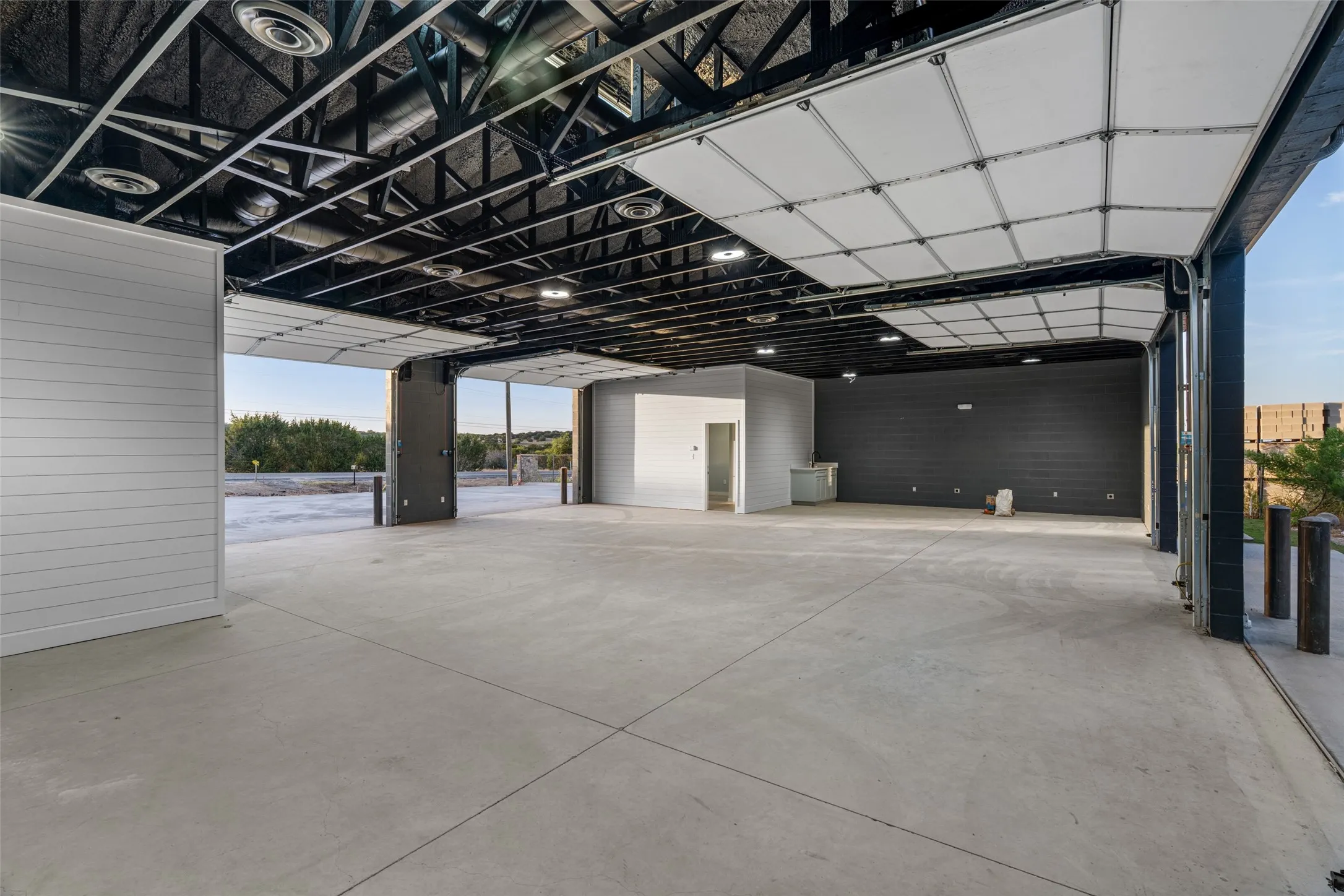Business For Sale in Hood County , 2555 Paluxy Highway, Granbury, Texas 76048, 0, 0, Garage spaces, 2,410 Sqft, built in 2026, mls#21369418, Real Estate Agent in Granbury, Homes For Sale in Hood county, Homes For Sale in Granbury, Realtor in Granbury Texas, Real Estate Brokerage Independent Realty Texas, Luminita Cordes Realtor