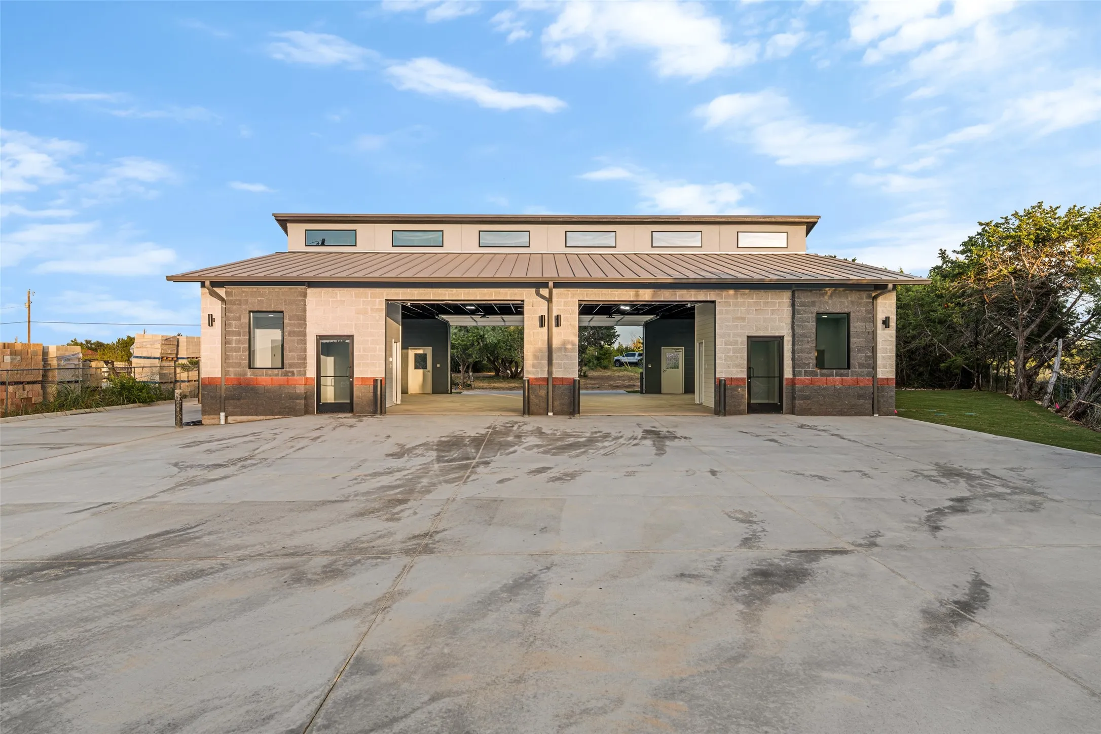 Business For Sale in Hood County , 2555 Paluxy Highway, Granbury, Texas 76048, 0, 0, Garage spaces, 2,410 Sqft, built in 2026, mls#21369418, Real Estate Agent in Granbury, Homes For Sale in Hood county, Homes For Sale in Granbury, Realtor in Granbury Texas, Real Estate Brokerage Independent Realty Texas, Luminita Cordes Realtor