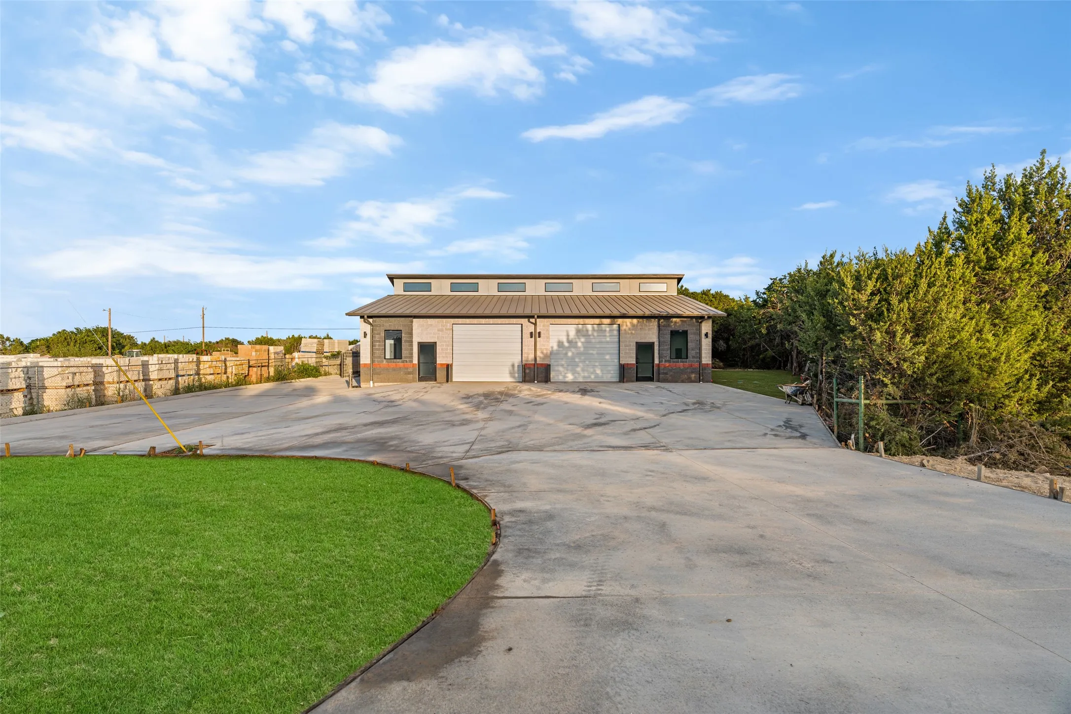 Business For Sale in Hood County , 2555 Paluxy Highway, Granbury, Texas 76048, 0, 0, Garage spaces, 2,410 Sqft, built in 2026, mls#21369418, Real Estate Agent in Granbury, Homes For Sale in Hood county, Homes For Sale in Granbury, Realtor in Granbury Texas, Real Estate Brokerage Independent Realty Texas, Luminita Cordes Realtor