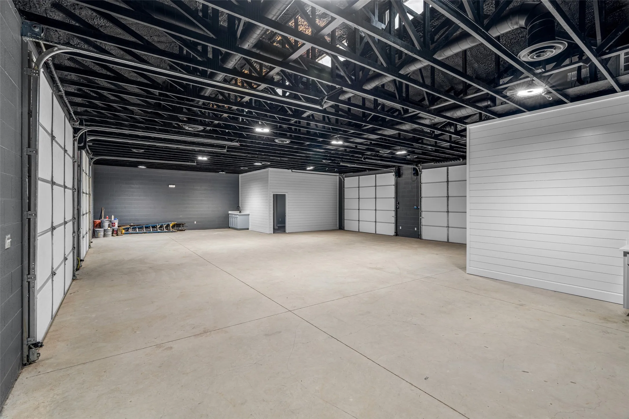 Business For Sale in Hood County , 2555 Paluxy Highway, Granbury, Texas 76048, 0, 0, Garage spaces, 2,410 Sqft, built in 2026, mls#21369418, Real Estate Agent in Granbury, Homes For Sale in Hood county, Homes For Sale in Granbury, Realtor in Granbury Texas, Real Estate Brokerage Independent Realty Texas, Luminita Cordes Realtor