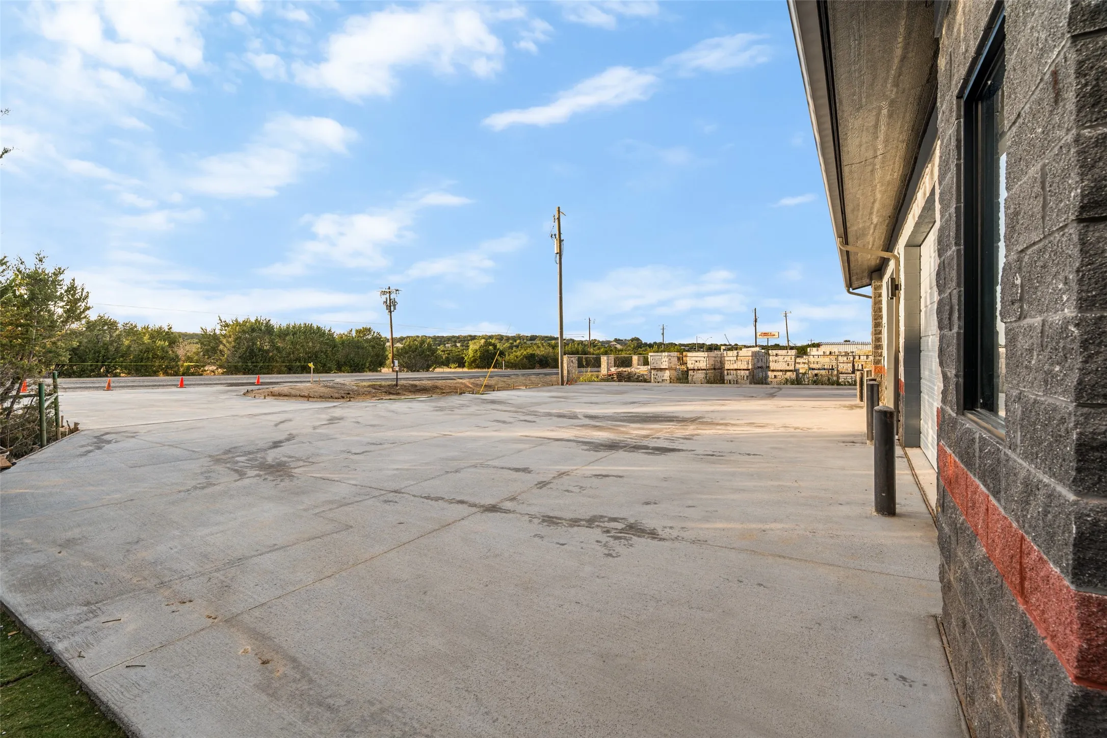 Business For Sale in Hood County , 2555 Paluxy Highway, Granbury, Texas 76048, 0, 0, Garage spaces, 2,410 Sqft, built in 2026, mls#21369418, Real Estate Agent in Granbury, Homes For Sale in Hood county, Homes For Sale in Granbury, Realtor in Granbury Texas, Real Estate Brokerage Independent Realty Texas, Luminita Cordes Realtor
