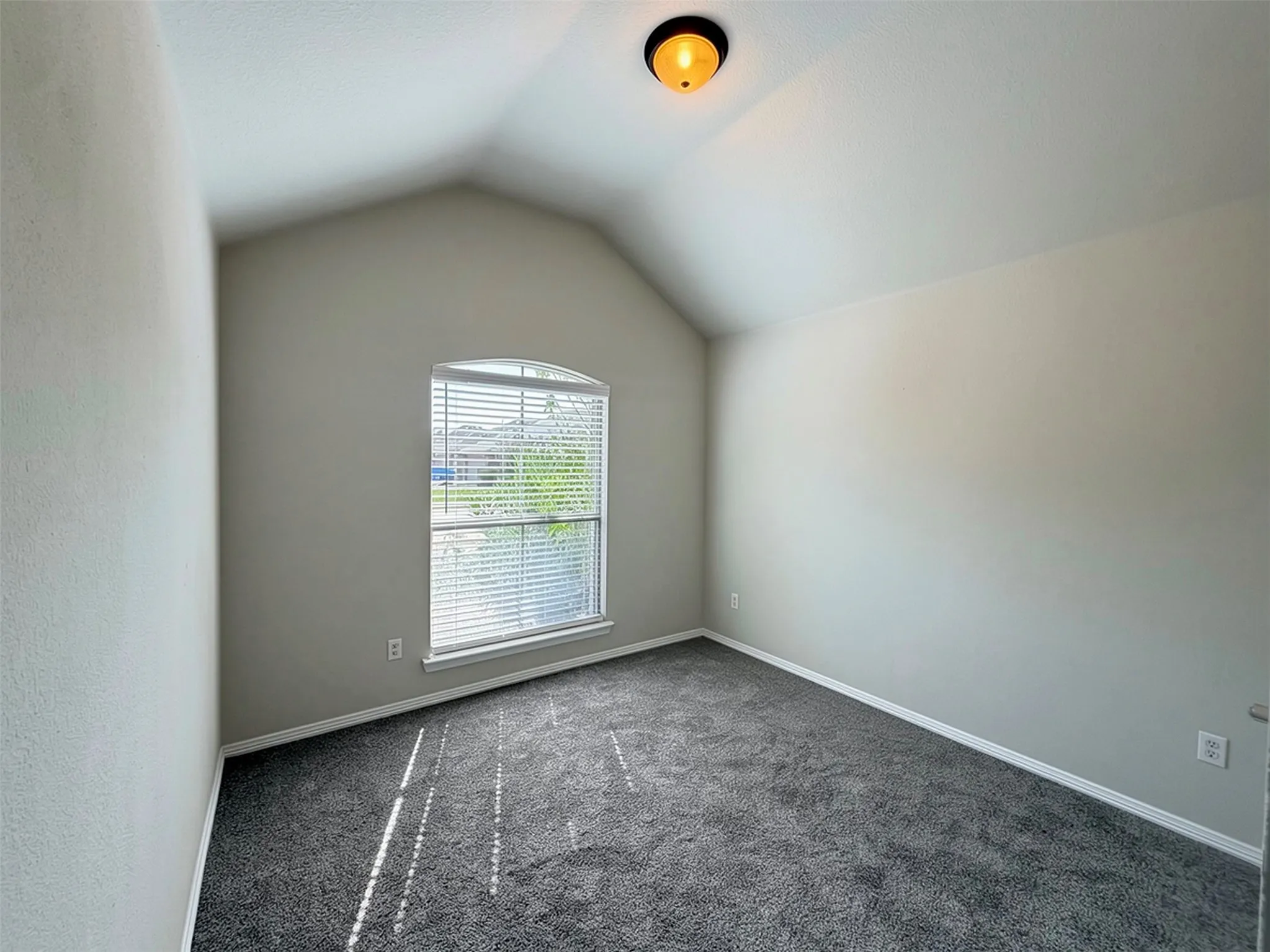 Single Family Residence For Rent in Kaufman County , 128 Starlight Drive, Forney, Texas 75126, 3 Bedroom, 2 Bathroom, 2 Garage spaces, 1,436 Sqft, built in 2007, mls#21371165, Real Estate Agent in Forney, Homes For Rent in Kaufman county, Homes For Rent in Forney, Realtor in Forney Texas, Real Estate Brokerage Independent Realty Texas, Luminita Cordes Realtor