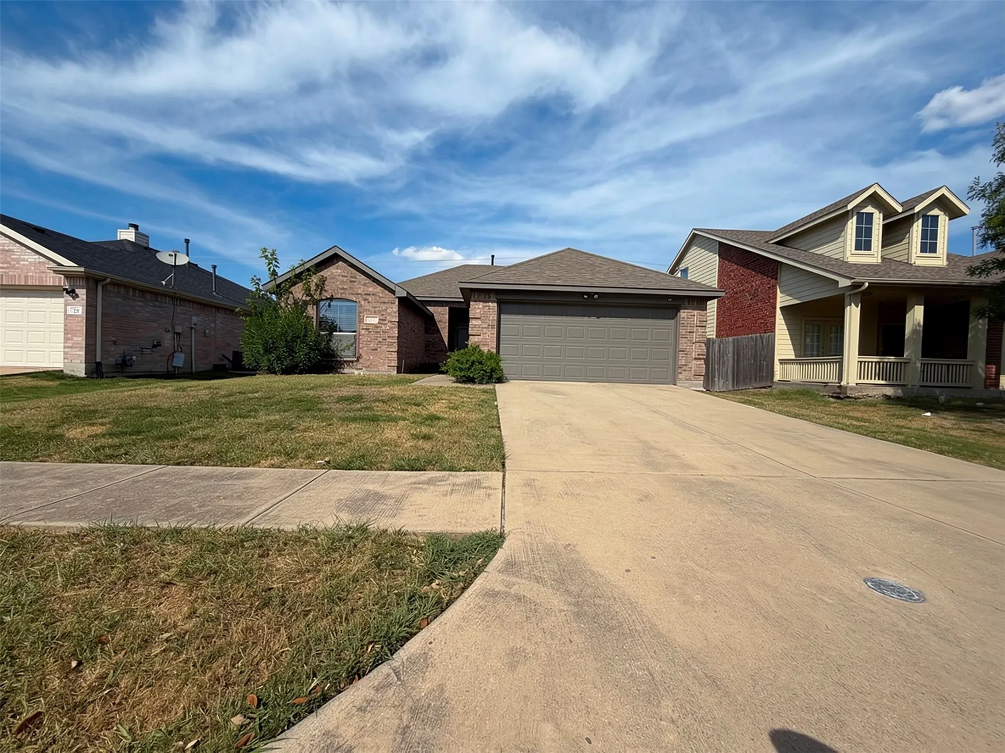 Single Family Residence For Rent in Kaufman County , 128 Starlight Drive, Forney, Texas 75126, 3 Bedroom, 2 Bathroom, 2 Garage spaces, 1,436 Sqft, built in 2007, mls#21371165, Real Estate Agent in Forney, Homes For Rent in Kaufman county, Homes For Rent in Forney, Realtor in Forney Texas, Real Estate Brokerage Independent Realty Texas, Luminita Cordes Realtor